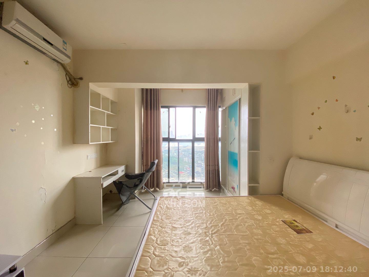 达美D6区 1室1厅1卫 1300.0元/月 达美D6区 1室1厅1卫 1300.0元/月室内图