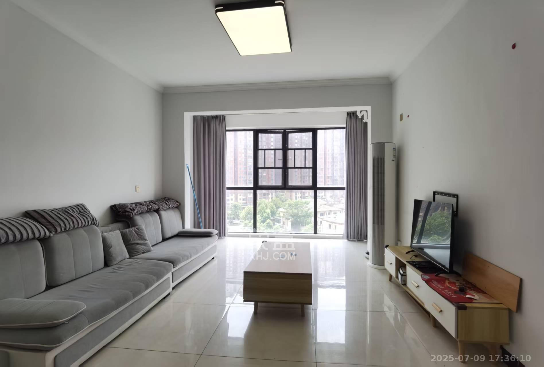 乾源国际  3室2厅2卫    2000.0元/月 乾源国际  3室2厅2卫    2000.0元/月室内图