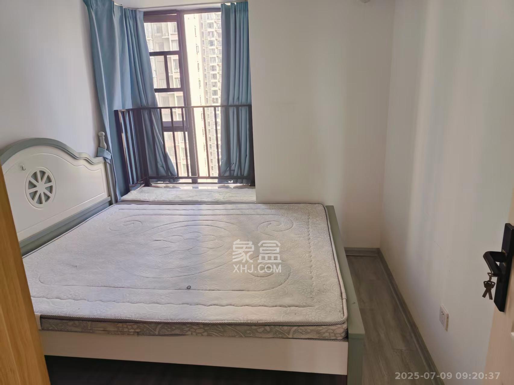 中建嘉和城  4室2厅2卫   2400.00元/月室内图