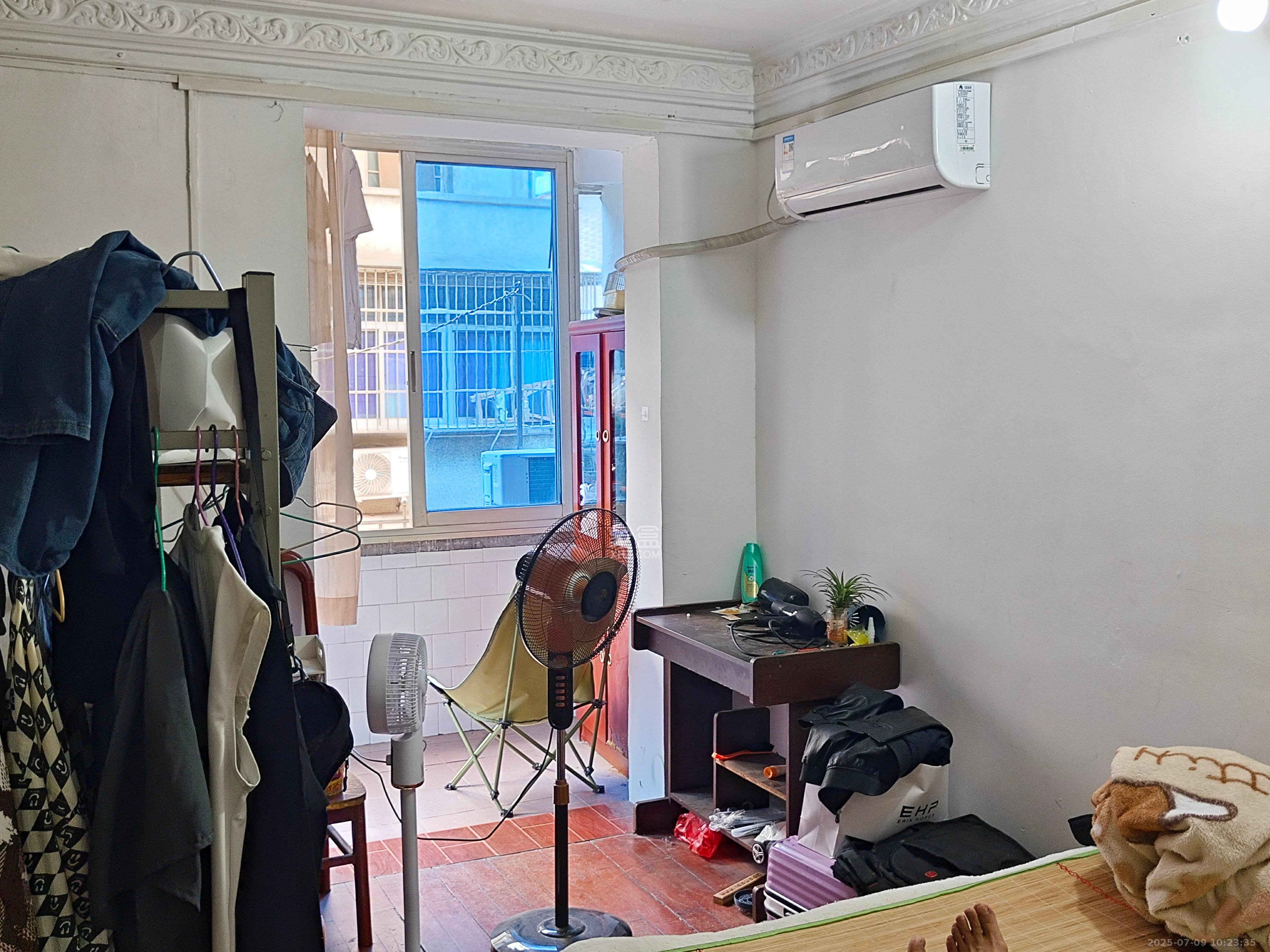 吉景小区  3室2厅1卫    2200.0元/月室内图