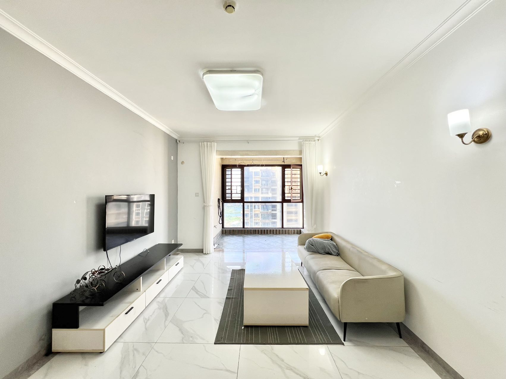 万达广场骏豪仕家(万达公馆) 3室2厅2卫 2600.0元/月 万达广场骏豪仕家(万达公馆) 3室2厅2卫 2600.0元/月室内图