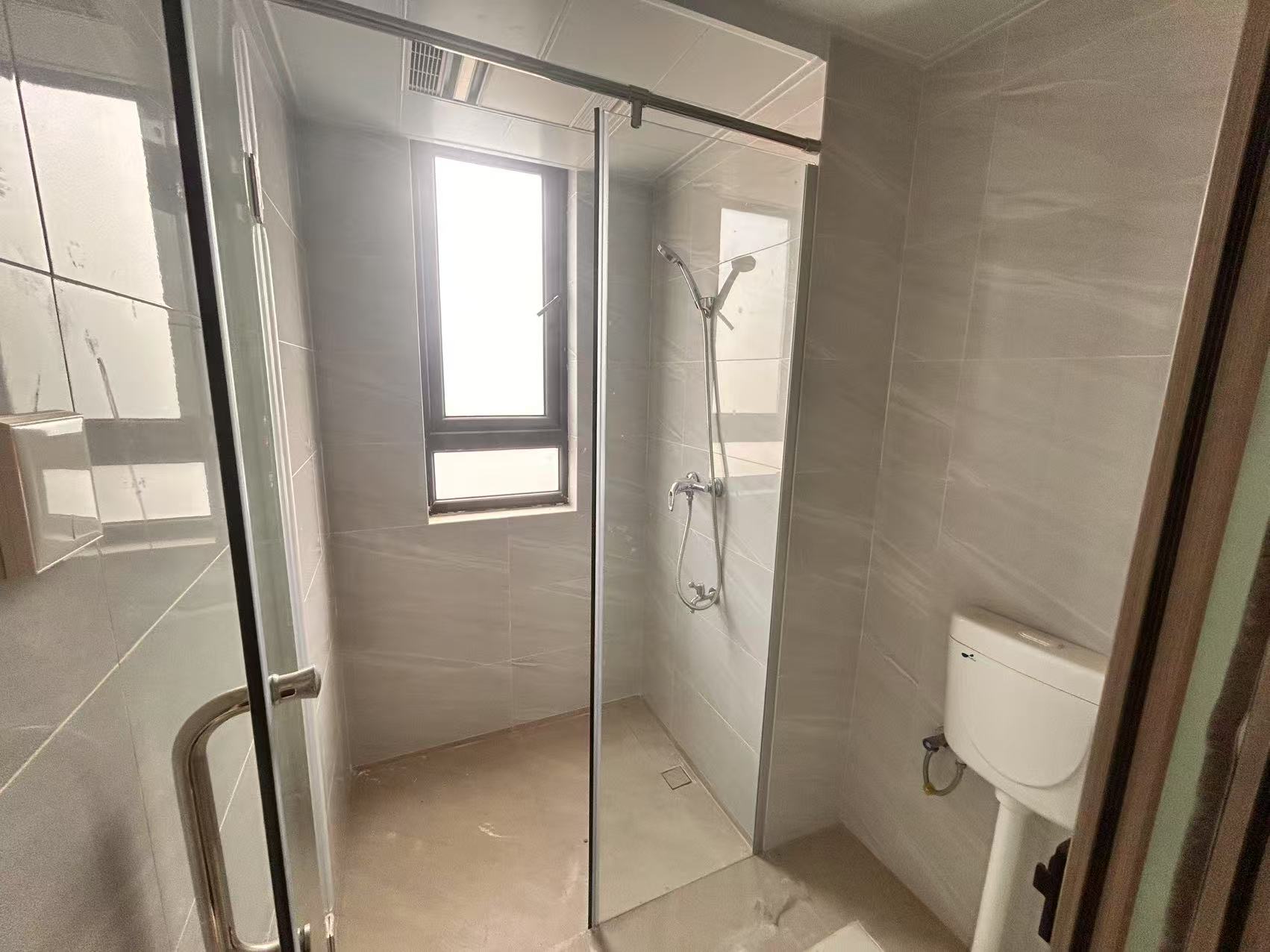 碧桂园华府(碧桂园五期)  4室2厅2卫    2000.0元/月 碧桂园华府(碧桂园五期)  4室2厅2卫    2000.0元/月室内图