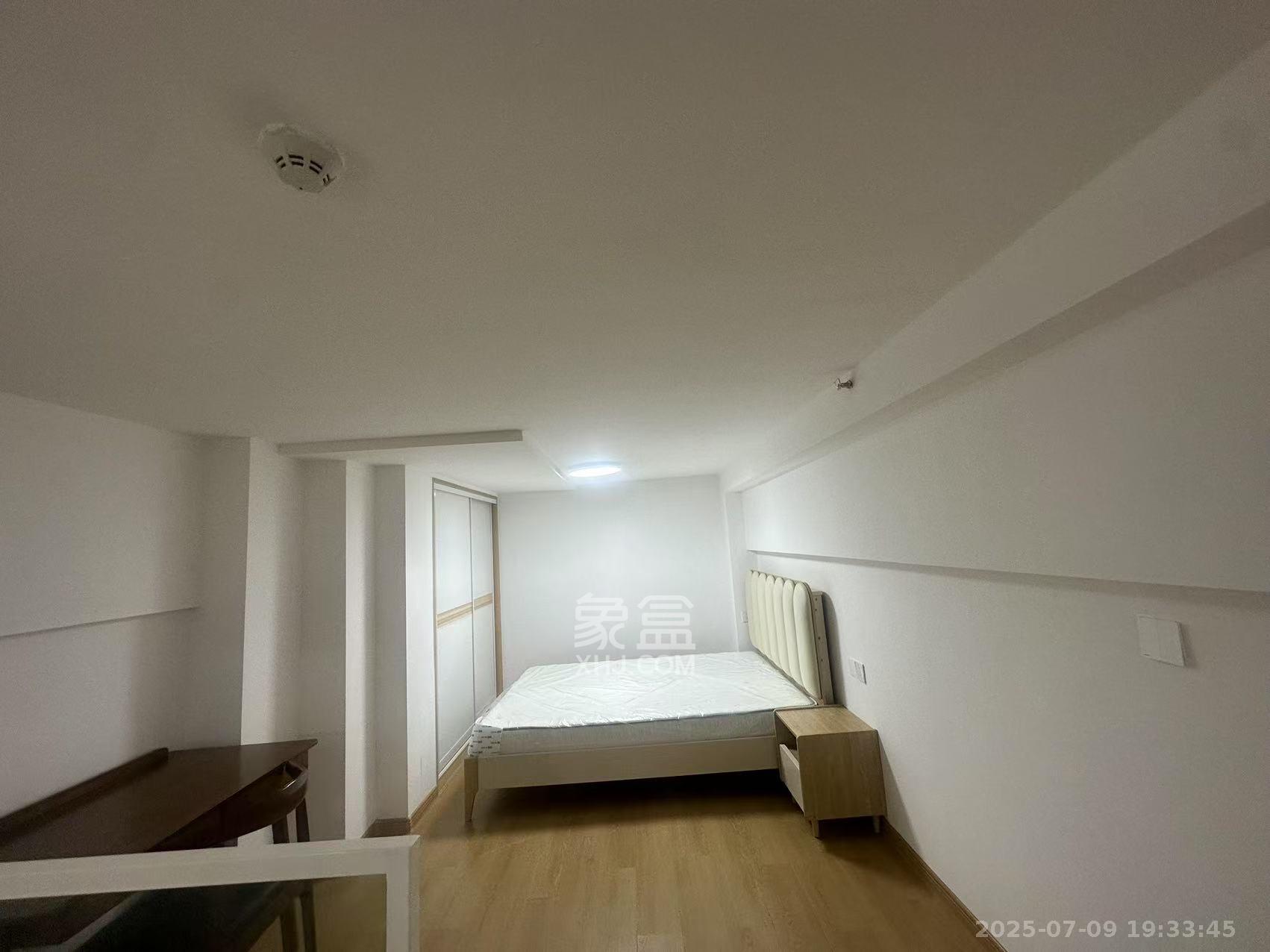 金茂建发泊悦 2室1厅1卫 1800.0元/月 金茂建发泊悦 2室1厅1卫 1800.0元/月室内图