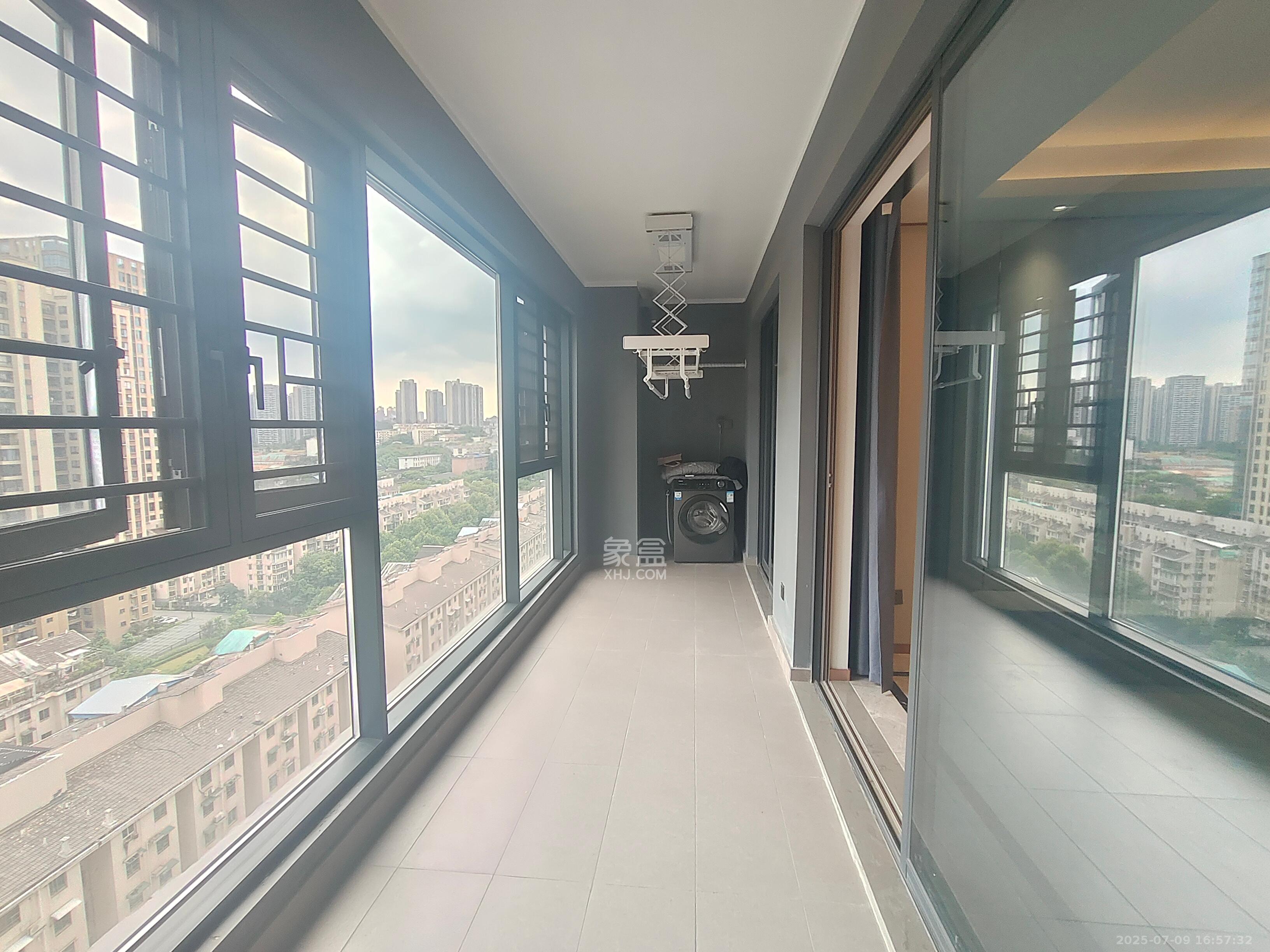 旭辉雨花郡 4室1厅2卫 4300.0元/月 旭辉雨花郡 4室1厅2卫 4300.0元/月室内图