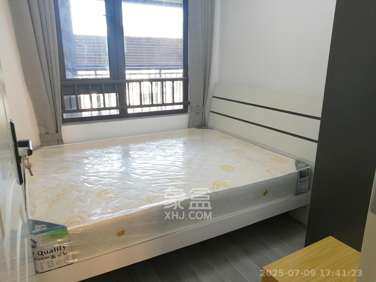 龙湖璟宸原著（龙湖紫宸）  3室2厅2卫   2000.00元/月室内图