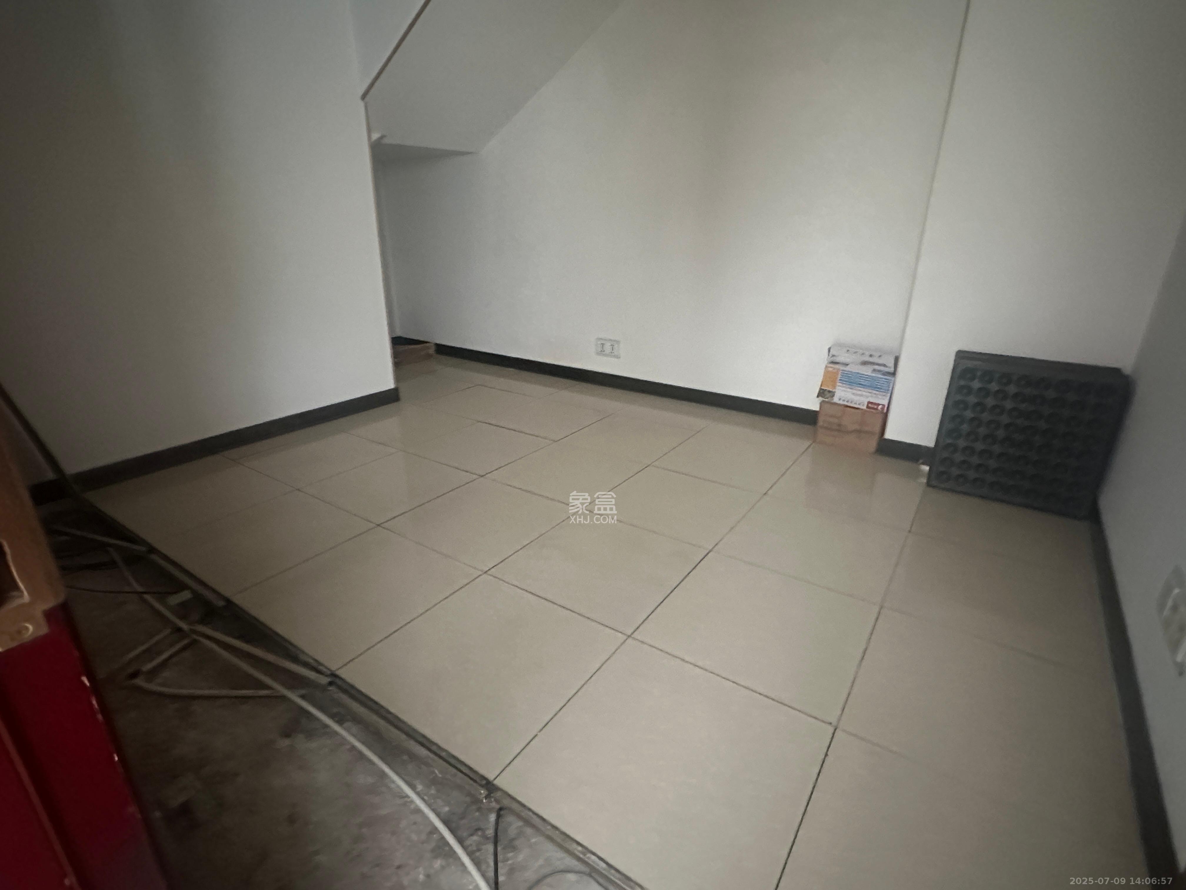 中国铝业单位宿舍   936.09㎡     120000.00元/月室内图