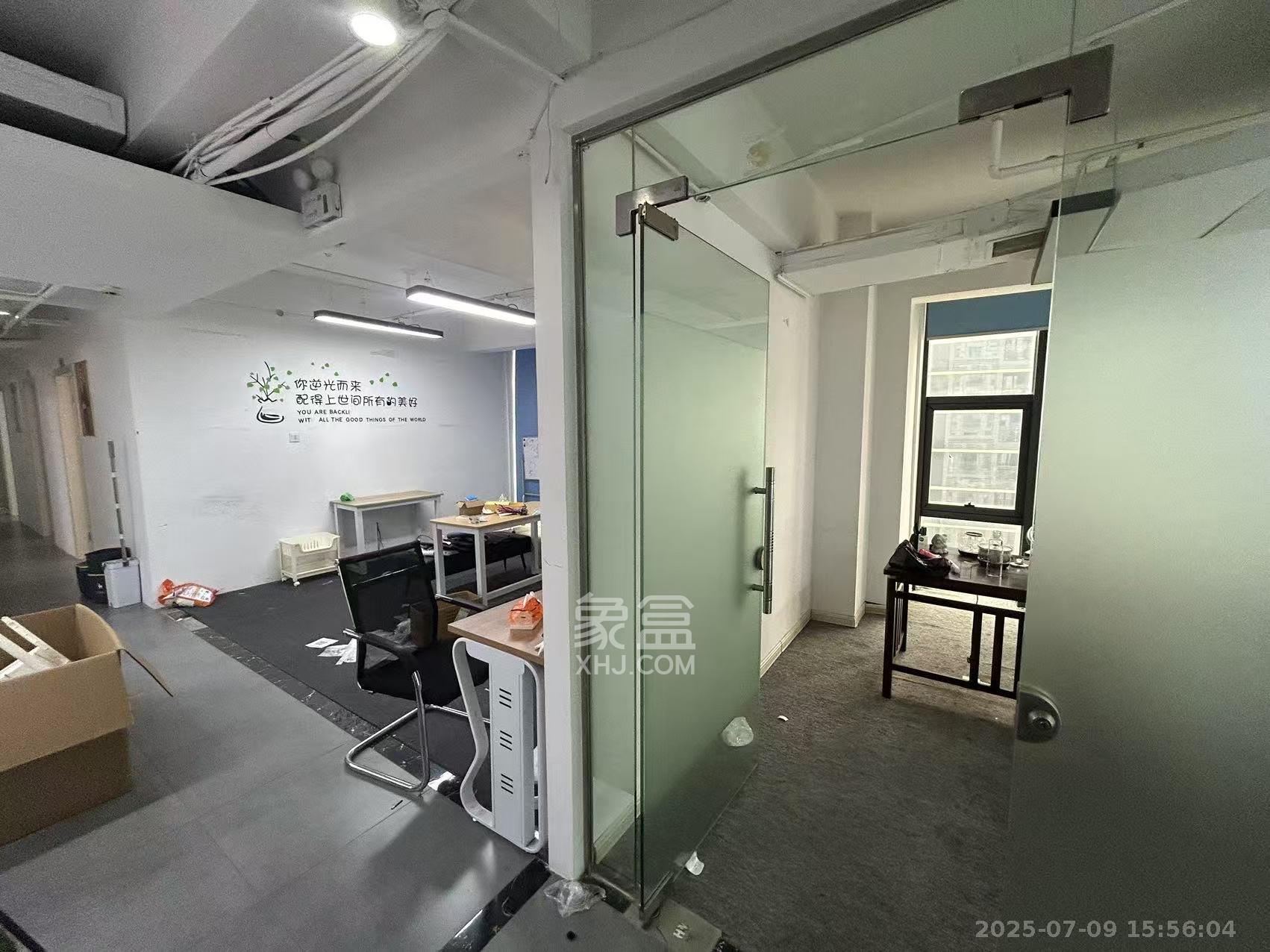 蓝湾国际广场 1室1厅1卫 3000.0元/月 蓝湾国际广场 1室1厅1卫 3000.0元/月室内图