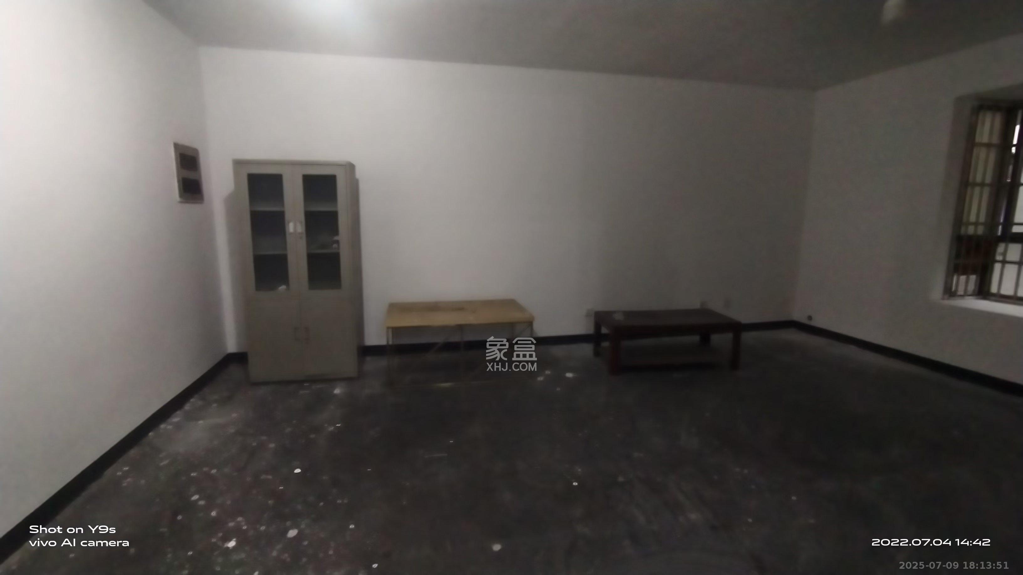 茶山馨苑  3室1厅1卫   3000.00元/月室内图
