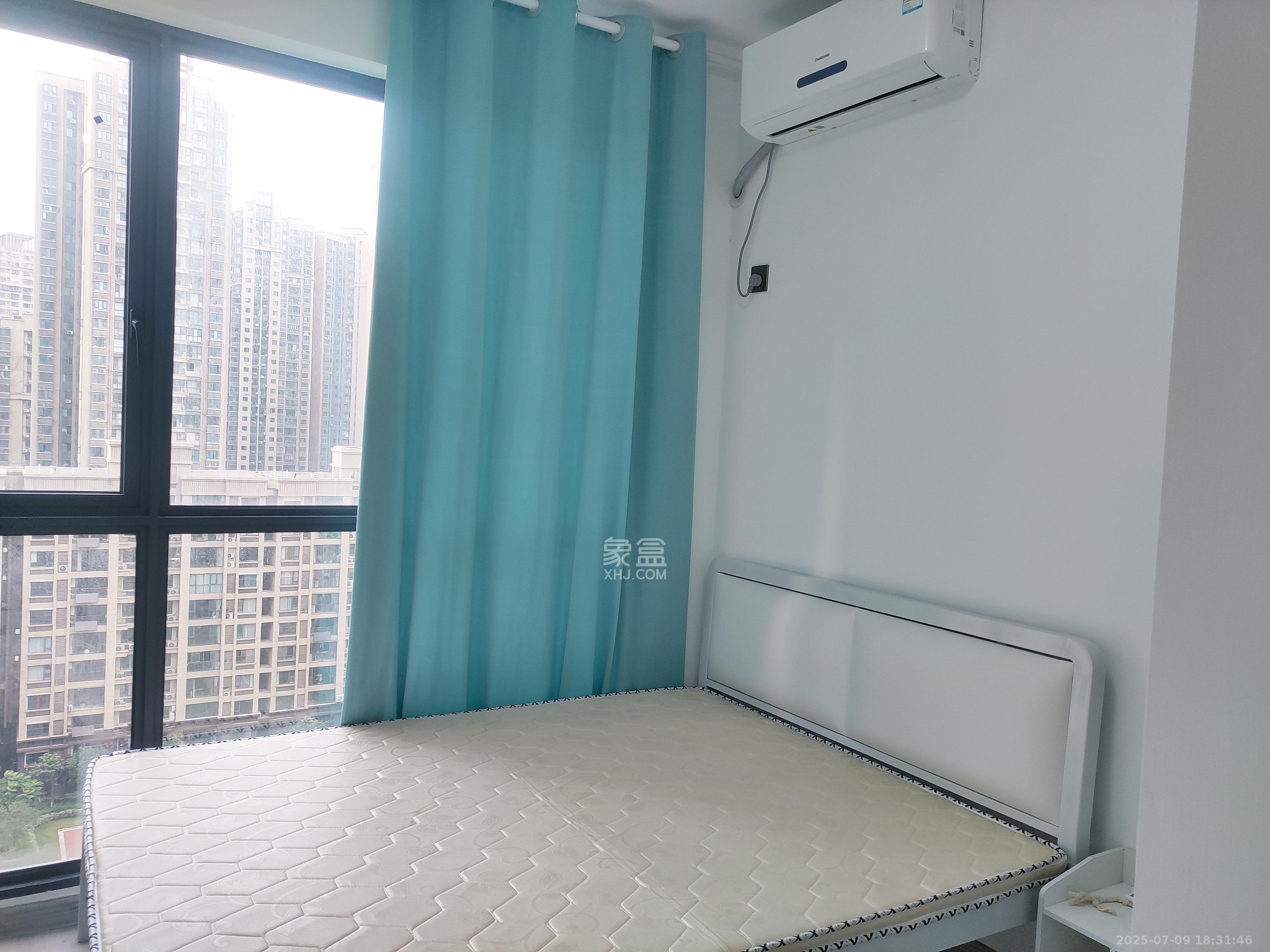 明发阅江悦府  3室2厅2卫   2300.00元/月室内图