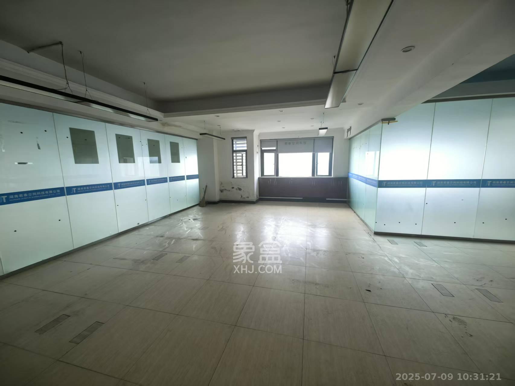 华翼府   330.0㎡      10000.0元/月室内图