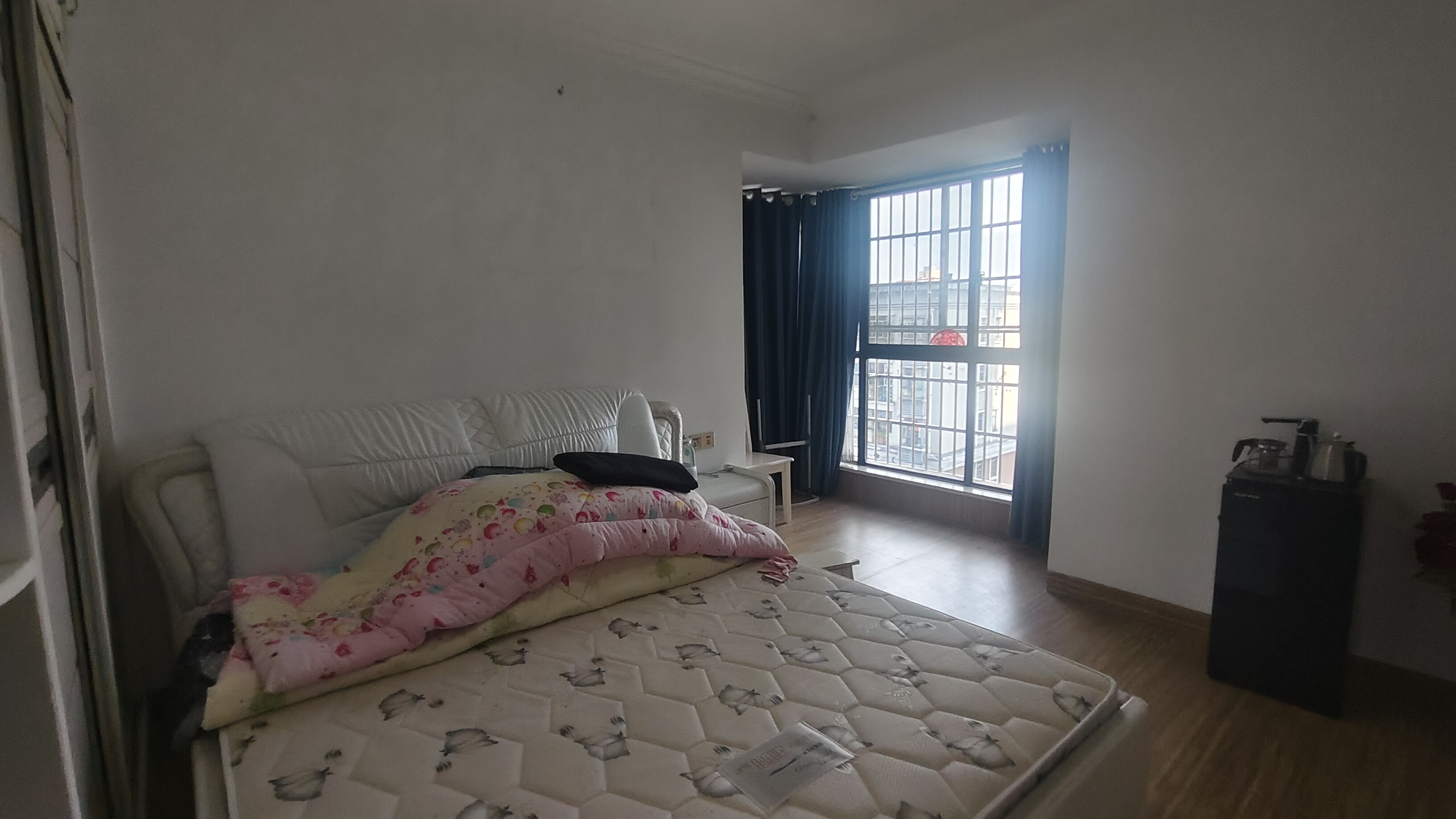 桃花缘  1室0厅0卫   59.80万室内图