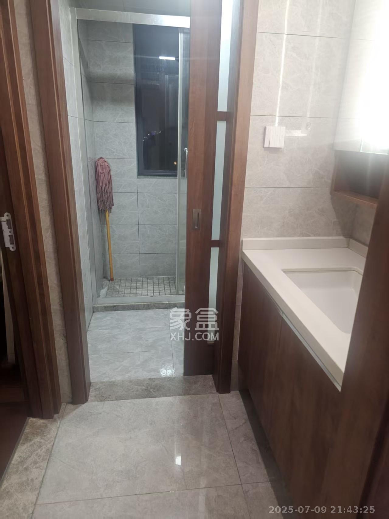 旭辉都会山  4室2厅2卫   4600.00元/月室内图