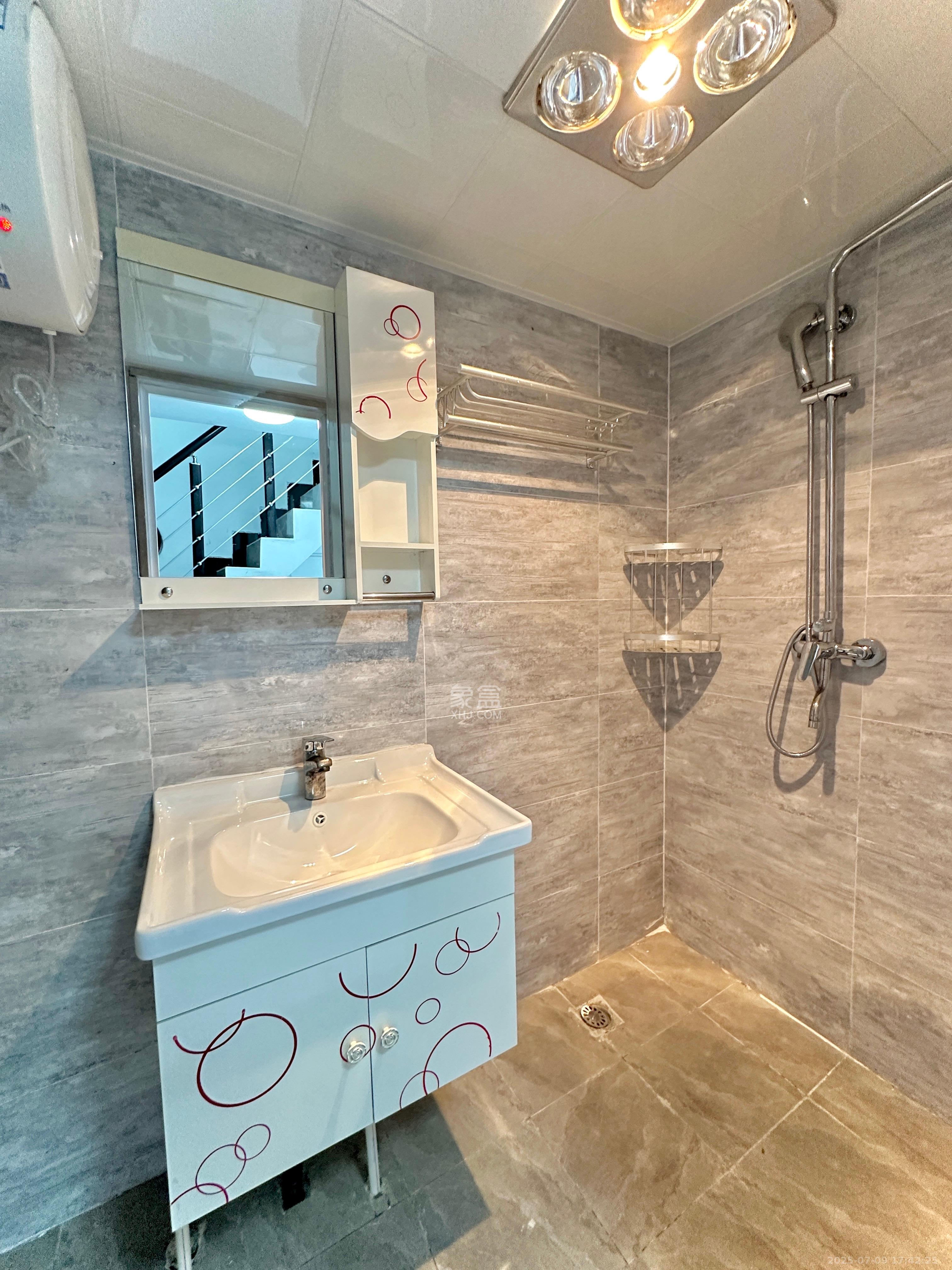 弘坤云寓  2室2厅1卫    2200.0元/月室内图