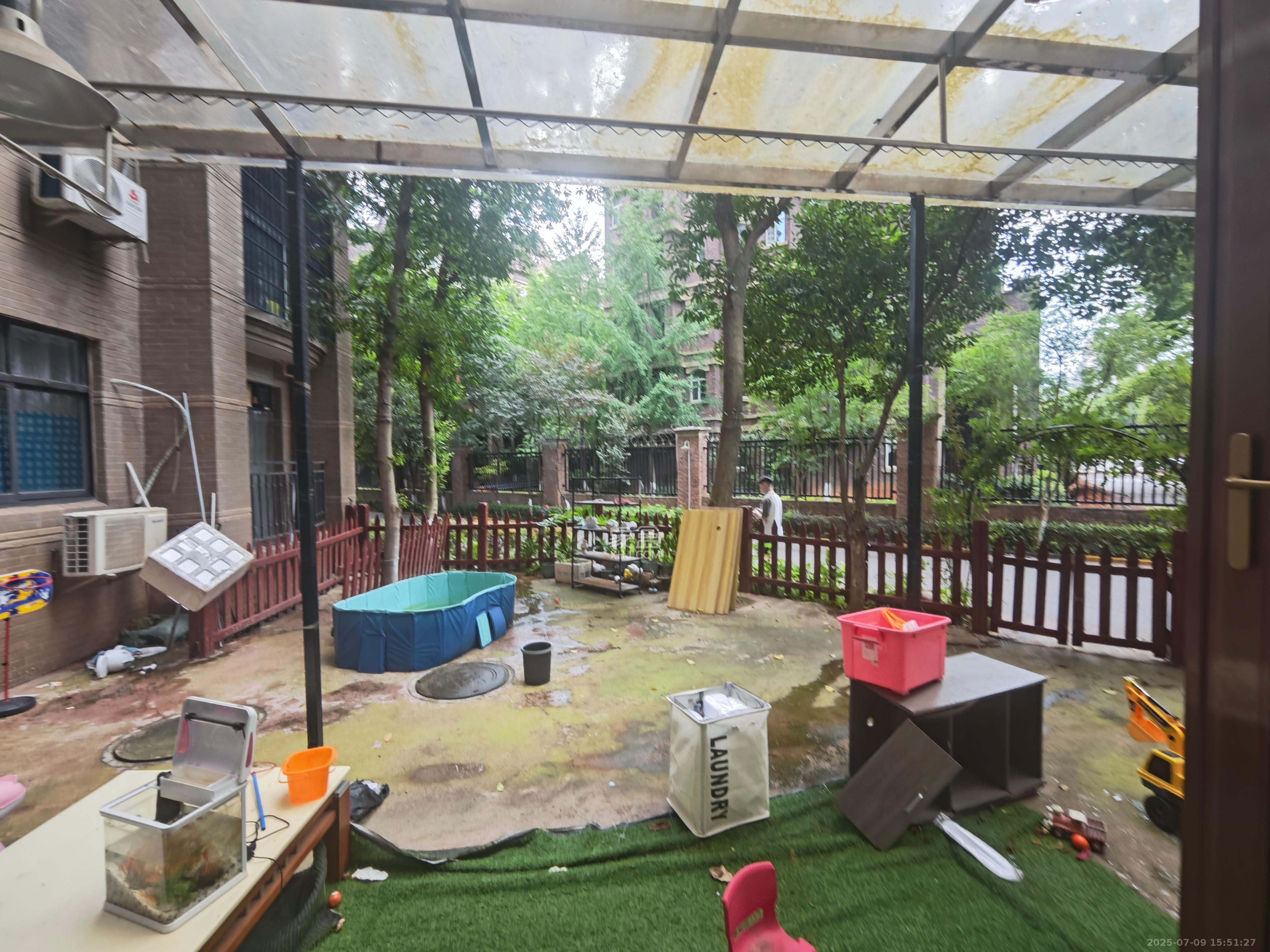 康桥长郡 3室2厅1卫 2500.0元/月 康桥长郡 3室2厅1卫 2500.0元/月室内图