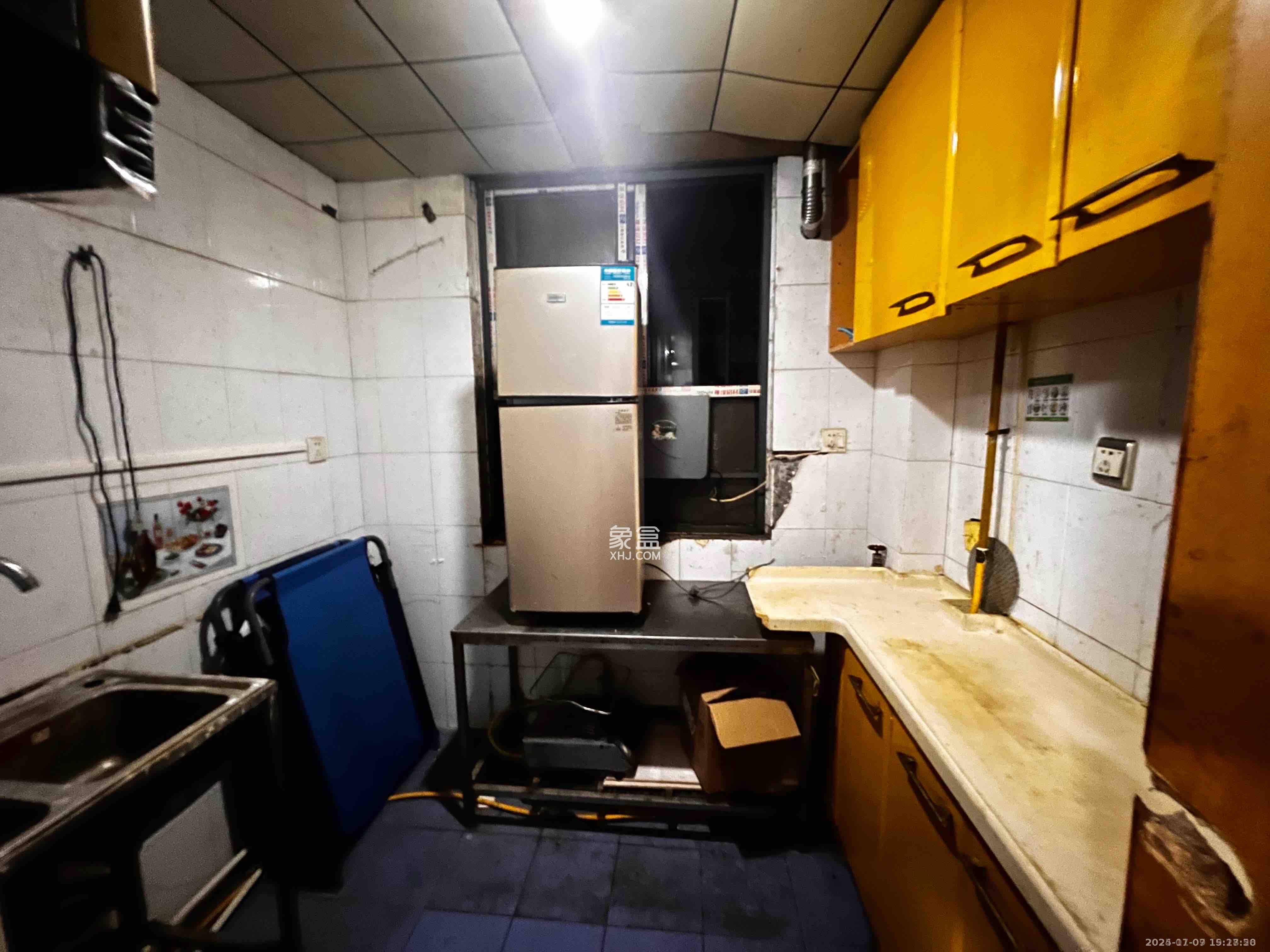 海东青大厦 2室1厅1卫 2400.0元/月 海东青大厦 2室1厅1卫 2400.0元/月室内图