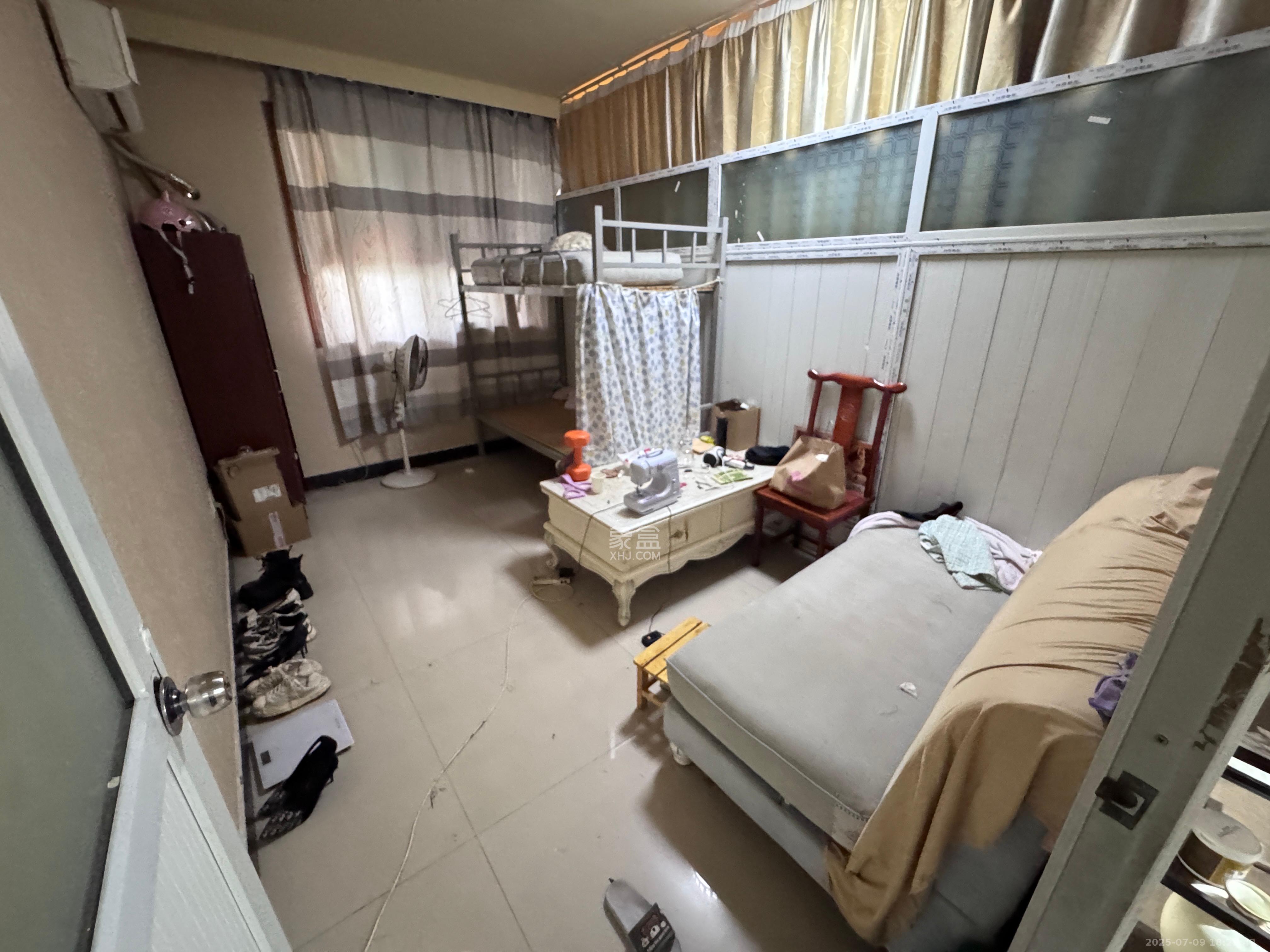 大桥一,二区 3室2厅1卫 3500.0元/月 大桥一,二区 3室2厅1卫 3500.0元/月室内图