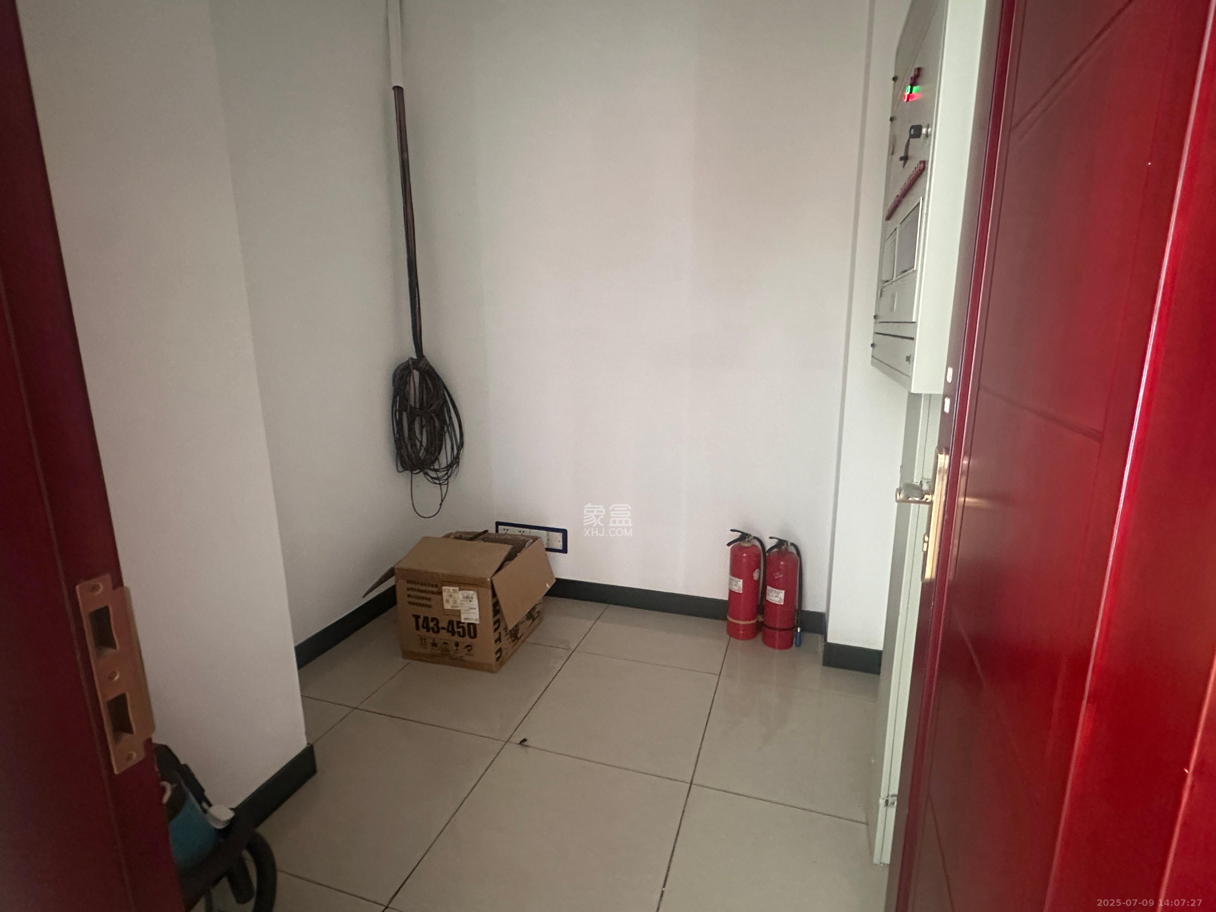中国铝业单位宿舍   936.09㎡     120000.00元/月室内图