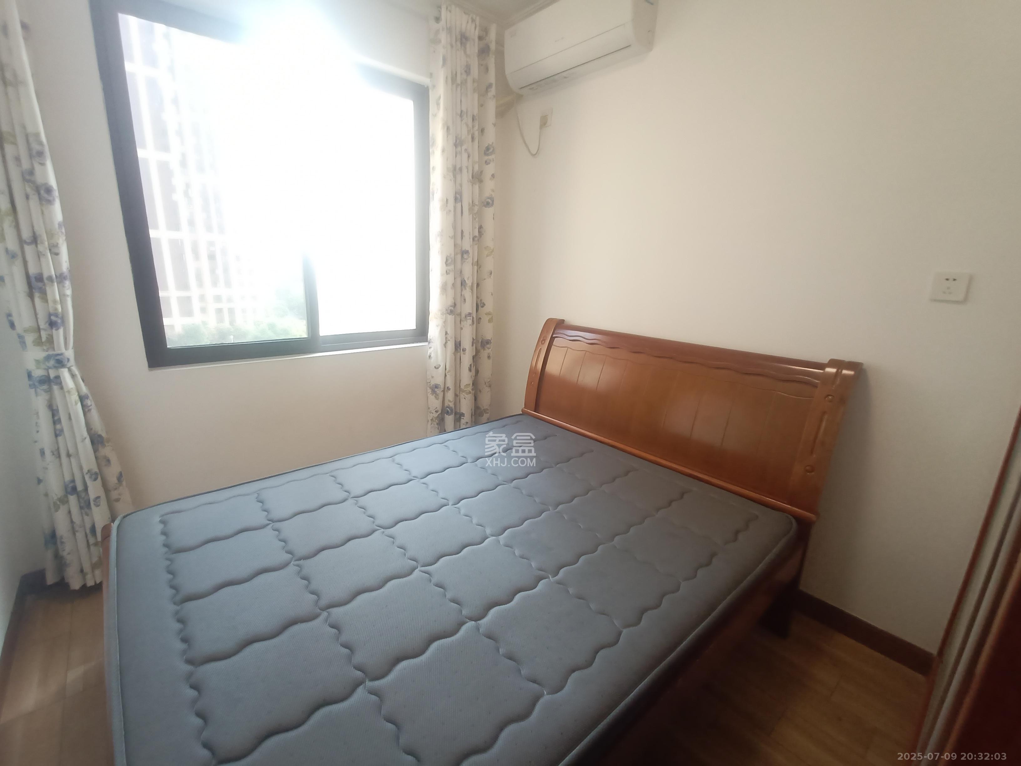 岳华新苑  1室0厅0卫   2300.00元/月室内图