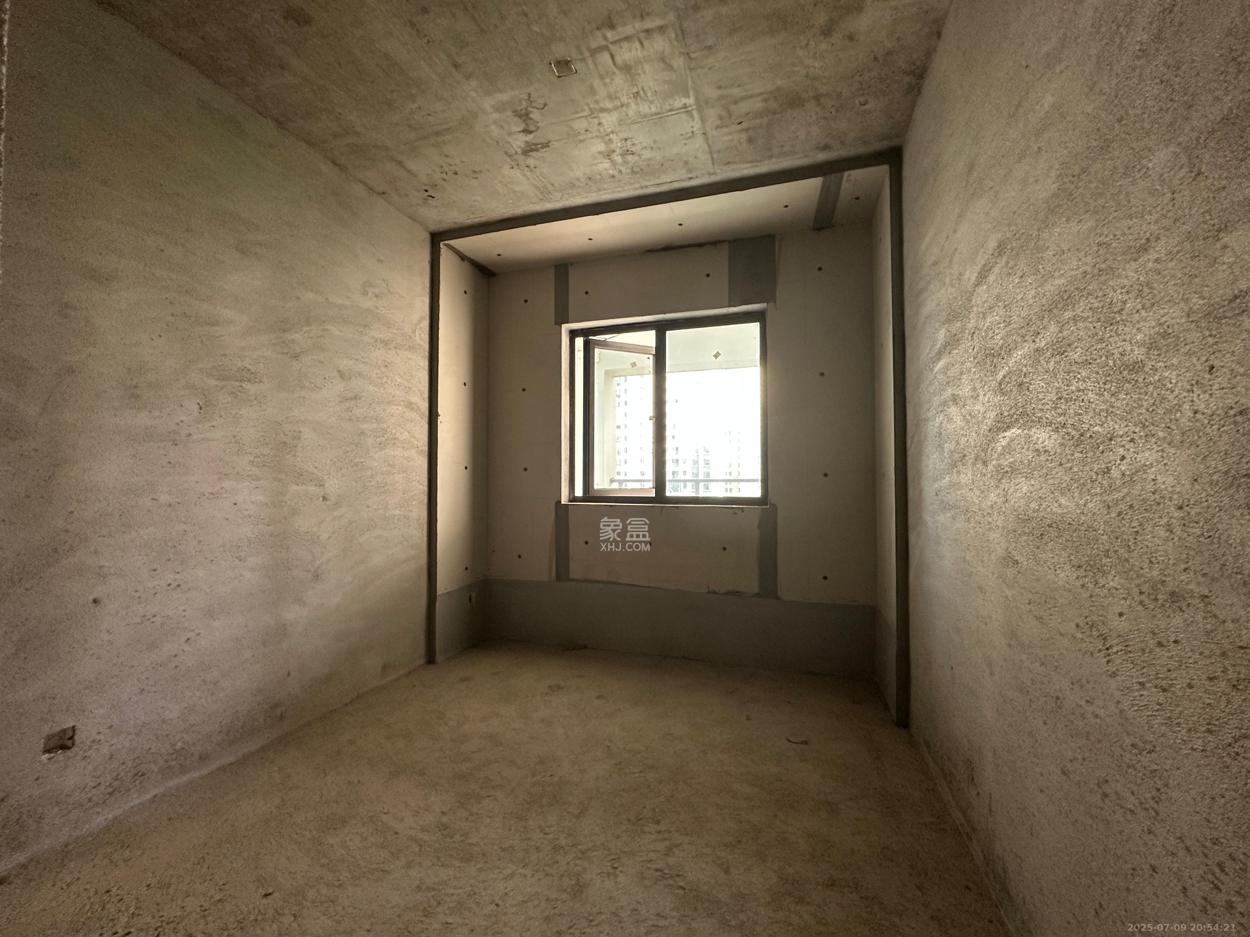 润和湘江天地D区  4室2厅2卫    147.0万 润和湘江天地D区  4室2厅2卫    147.0万卧室