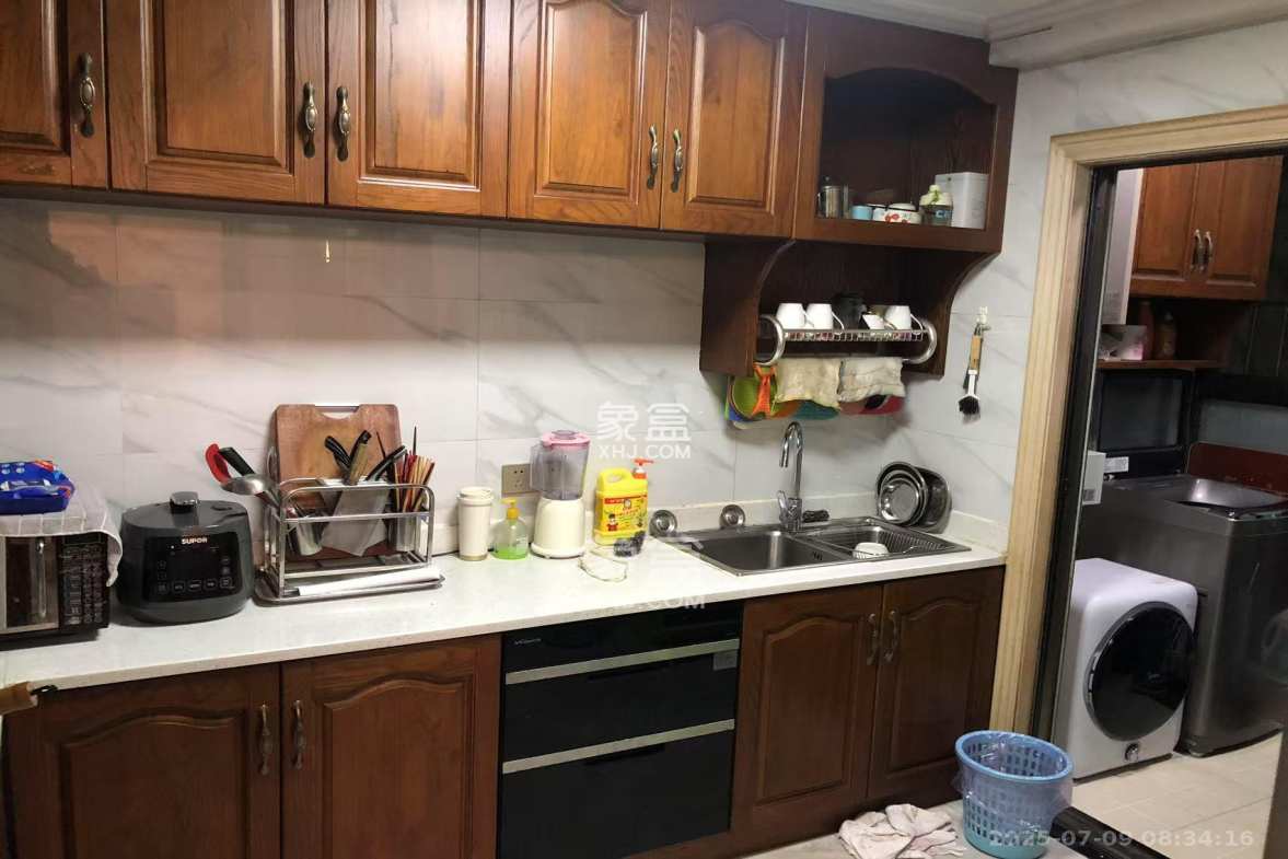 华润凤凰城三期  4室2厅2卫    3600.0元/月 华润凤凰城三期  4室2厅2卫    3600.0元/月室内图