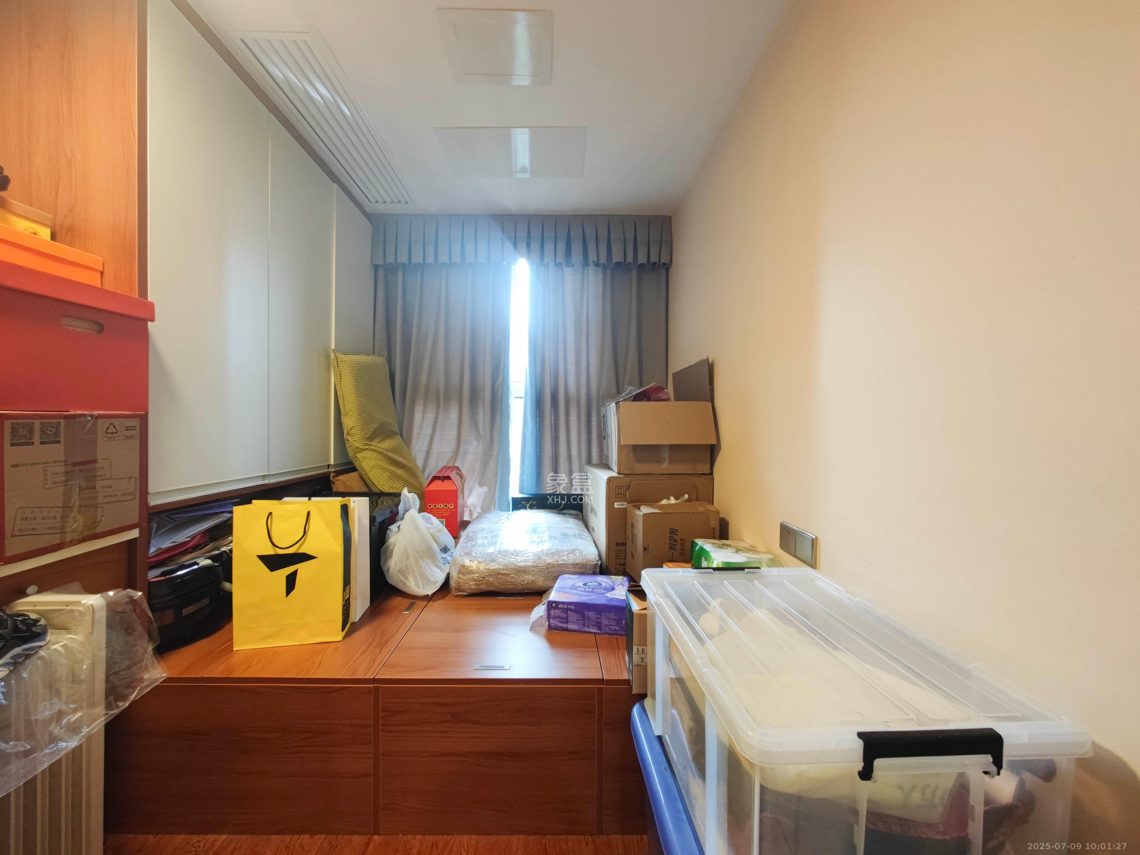 五矿万境水岸二期(五矿万境水岸和苑)  4室2厅2卫    268.0万 五矿万境水岸二期(五矿万境水岸和苑)  4室2厅2卫    268.0万卧室