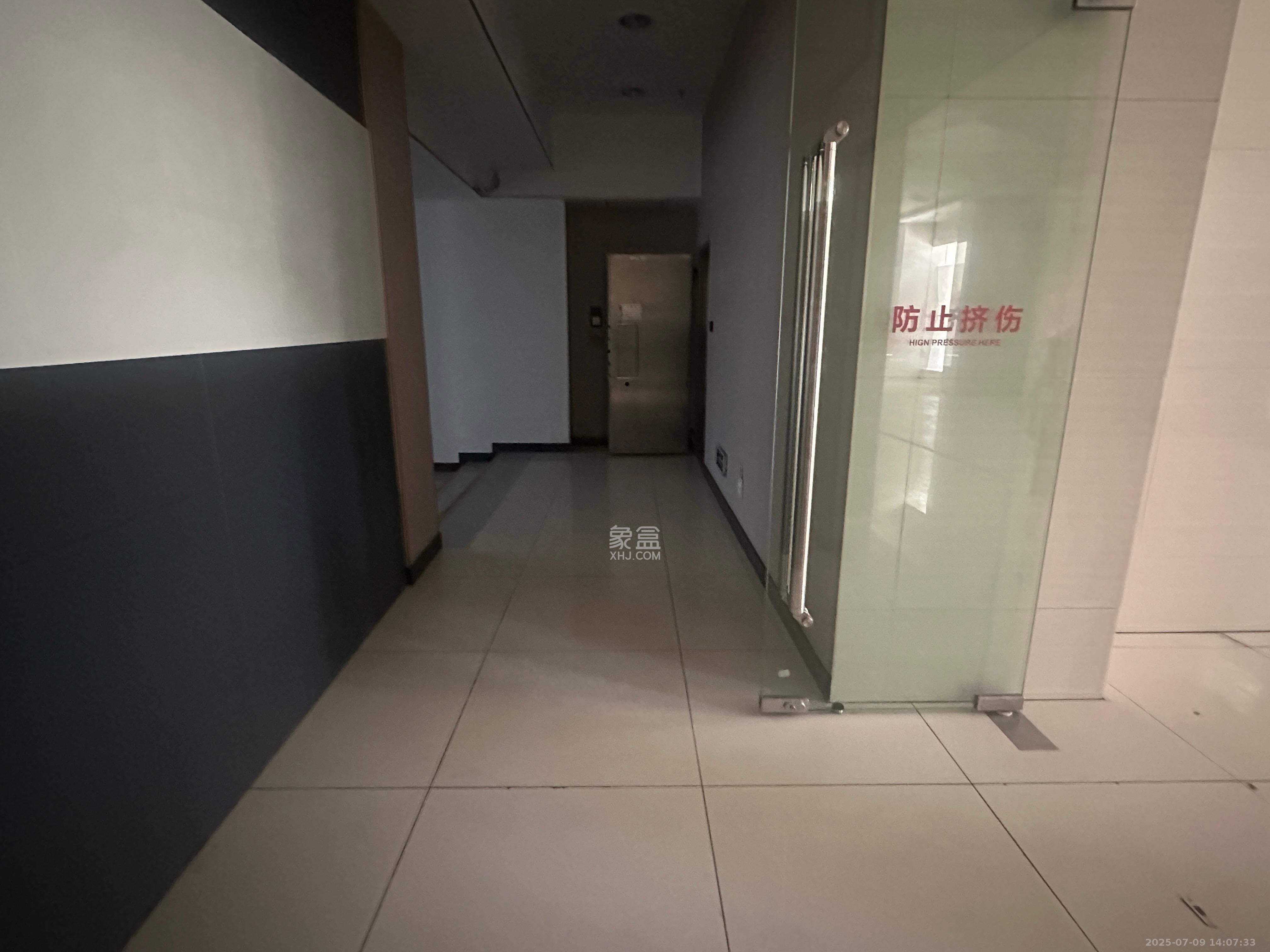中国铝业单位宿舍   936.09㎡     120000.00元/月室内图