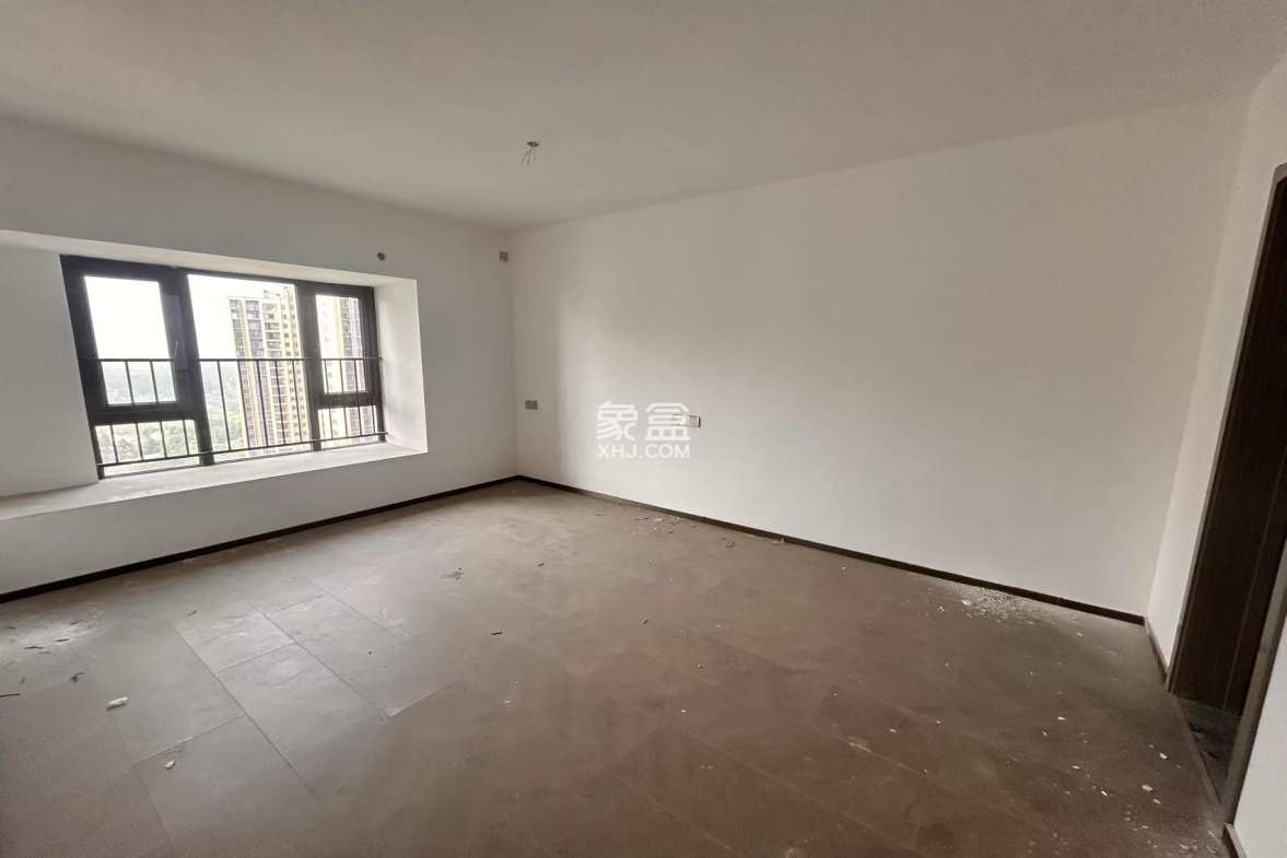 碧桂园华府(碧桂园五期)  4室2厅2卫    2000.0元/月 碧桂园华府(碧桂园五期)  4室2厅2卫    2000.0元/月室内图