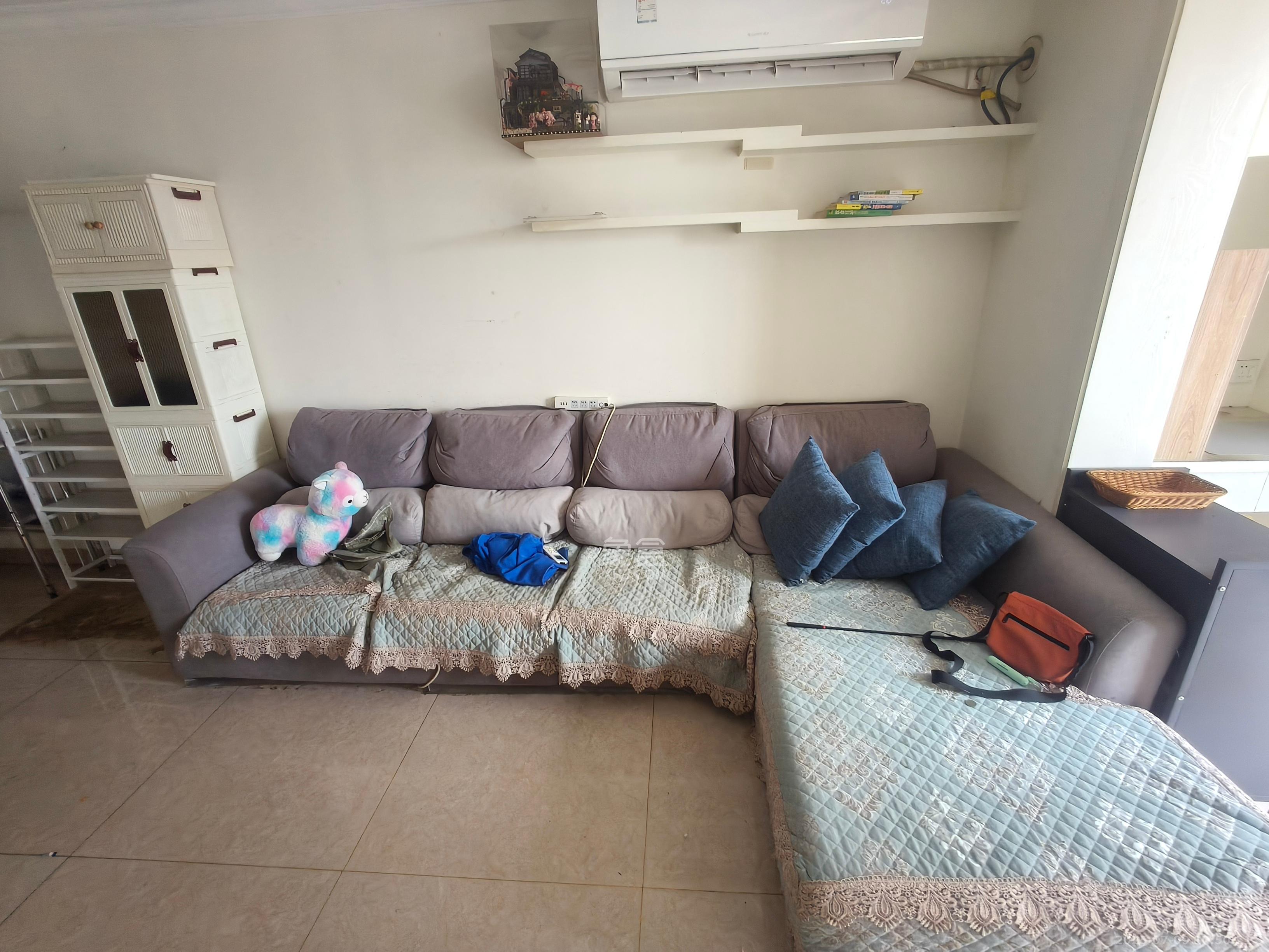 印山蓝色海岸  3室2厅1卫    2000.0元/月 印山蓝色海岸  3室2厅1卫    2000.0元/月