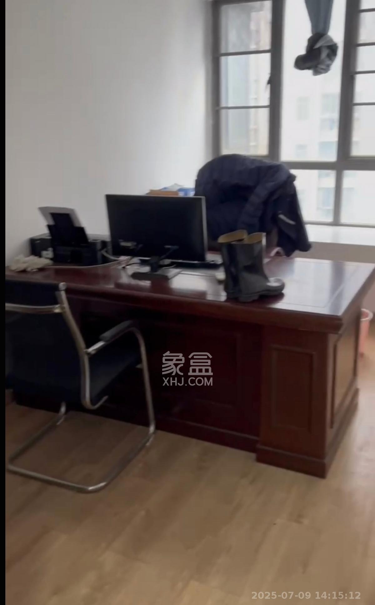 颐和佳园 4室2厅2卫 3500.00元/月 颐和佳园 4室2厅2卫 3500.00元/月室内图