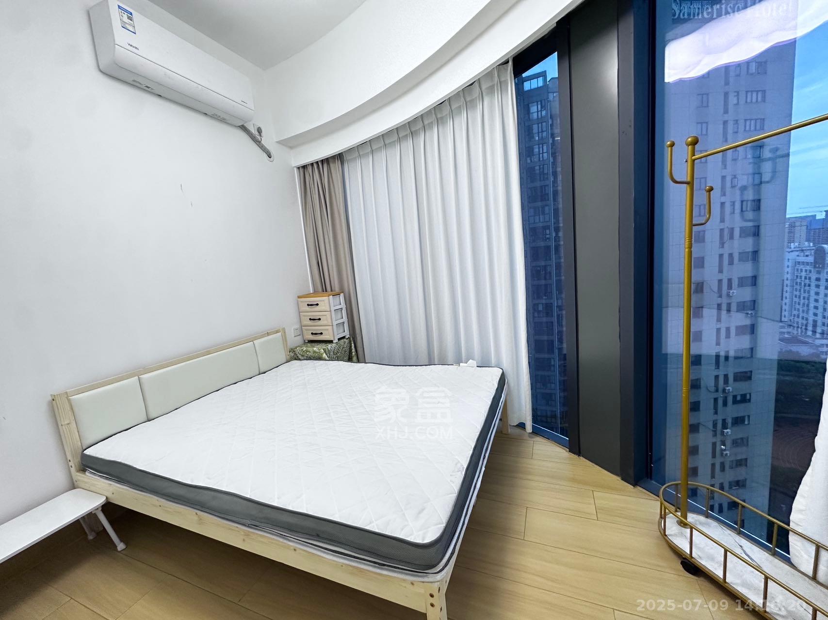 万润时光里  2室1厅1卫   3200.00元/月室内图