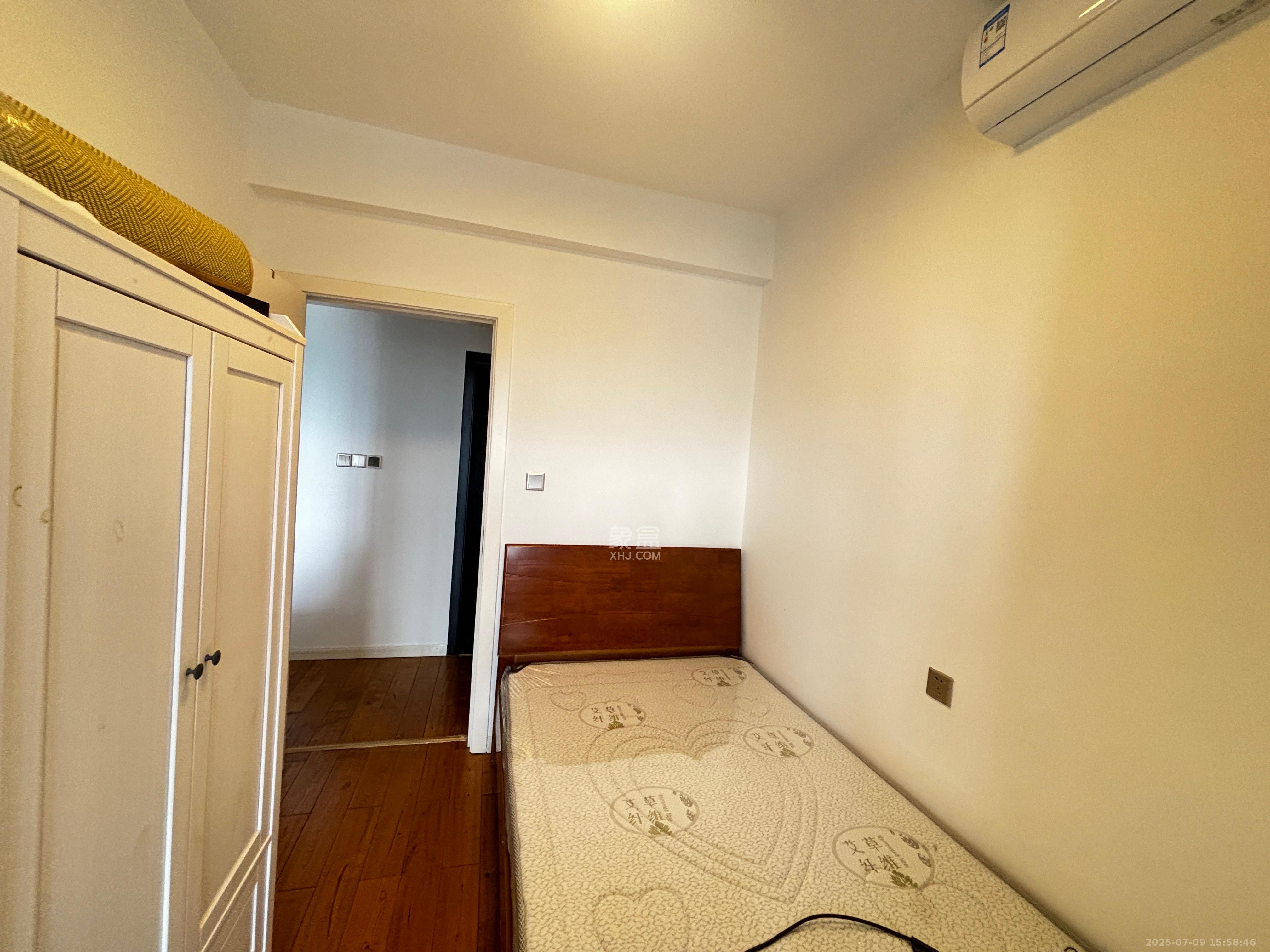 蓝光雍锦阁  1室1厅1卫    800.0元/月 蓝光雍锦阁  1室1厅1卫    800.0元/月室内图1