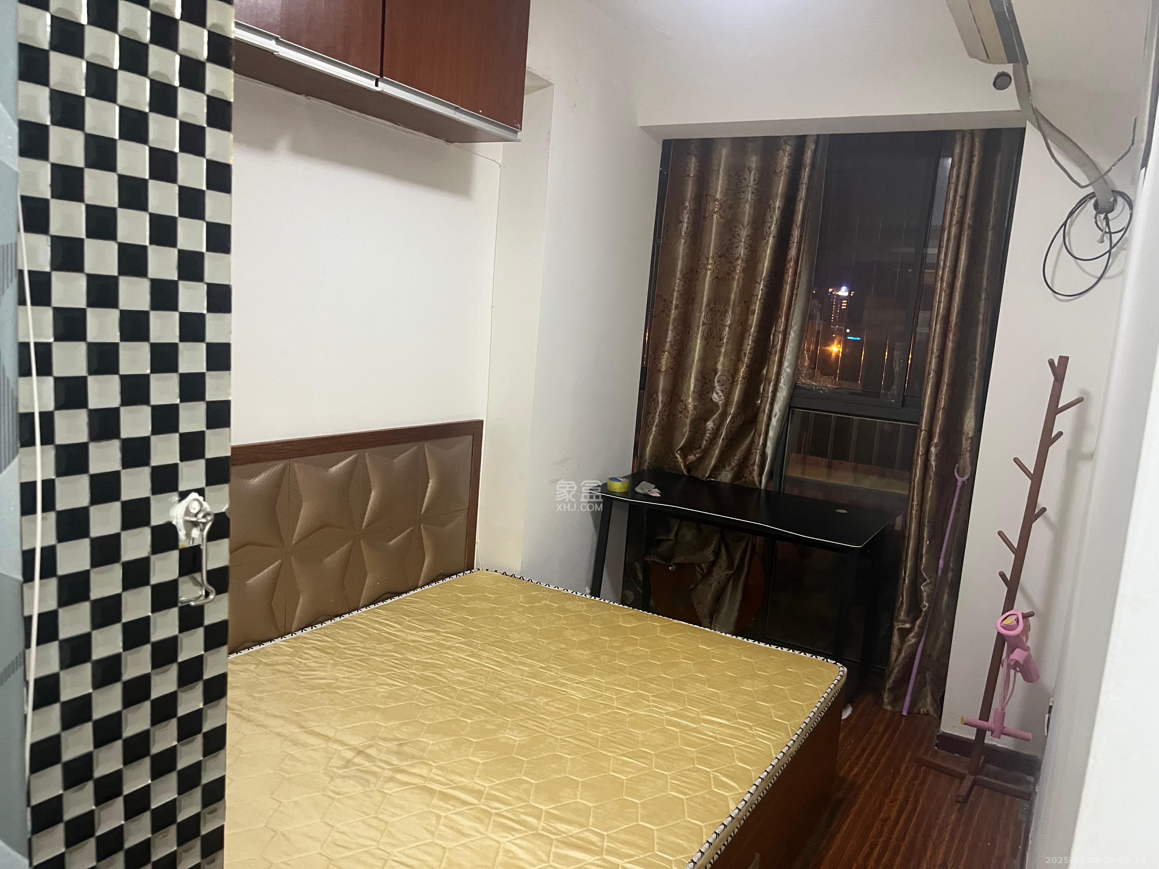 时代公馆 2室1厅1卫 1550.0元/月 时代公馆 2室1厅1卫 1550.0元/月室内图