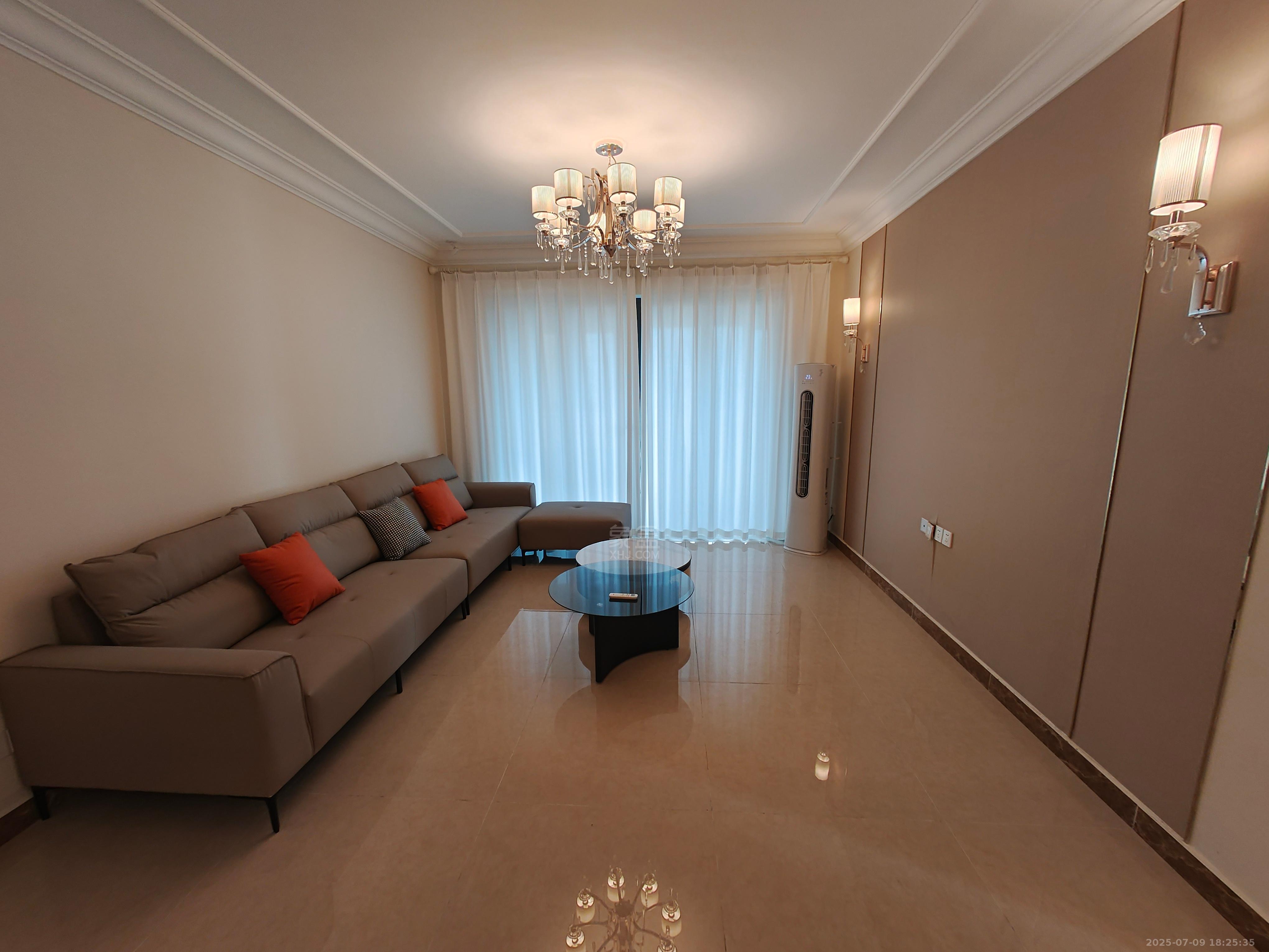 恒大华府 3室2厅1卫 2500.0元/月 恒大华府 3室2厅1卫 2500.0元/月室内图