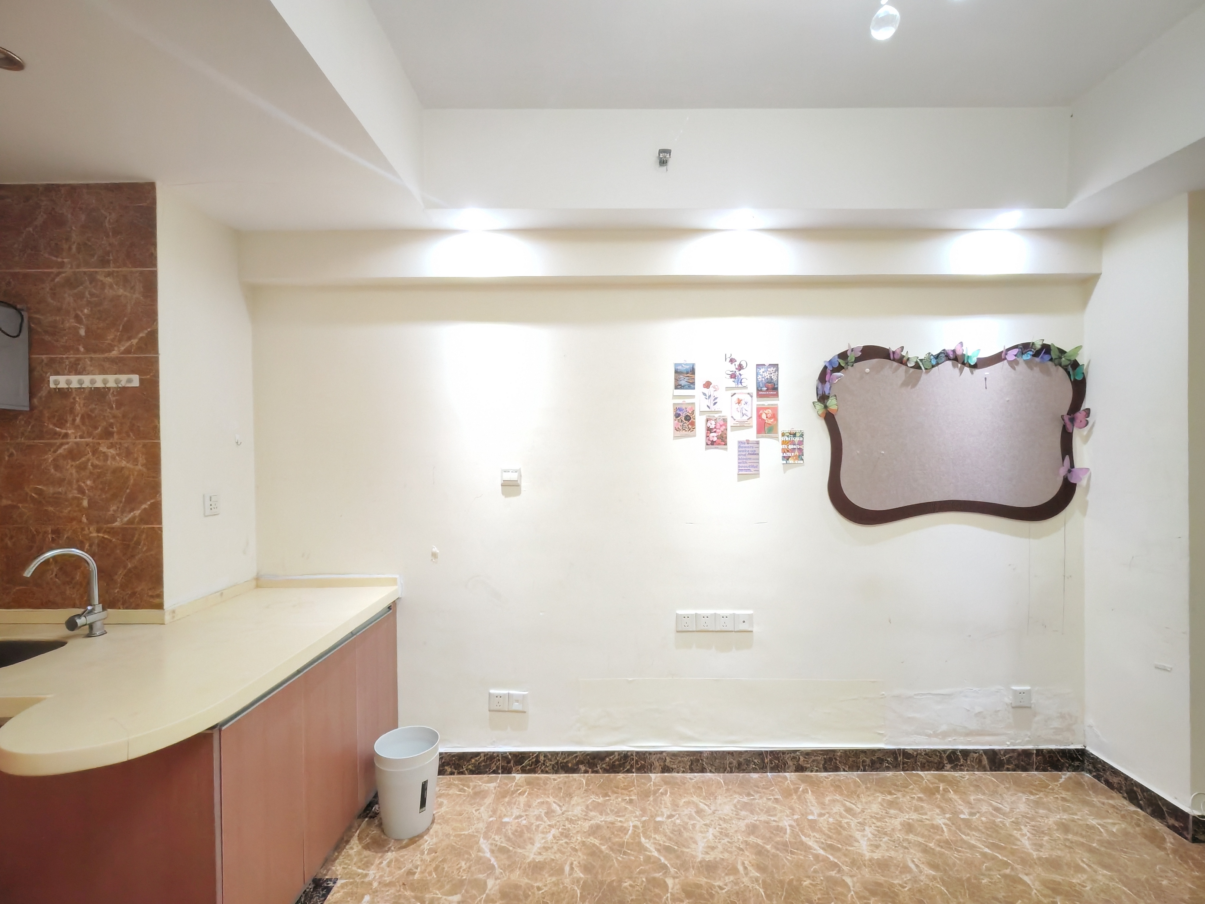 正大豪庭 1室1厅1卫 1700.0元/月 正大豪庭 1室1厅1卫 1700.0元/月室内图