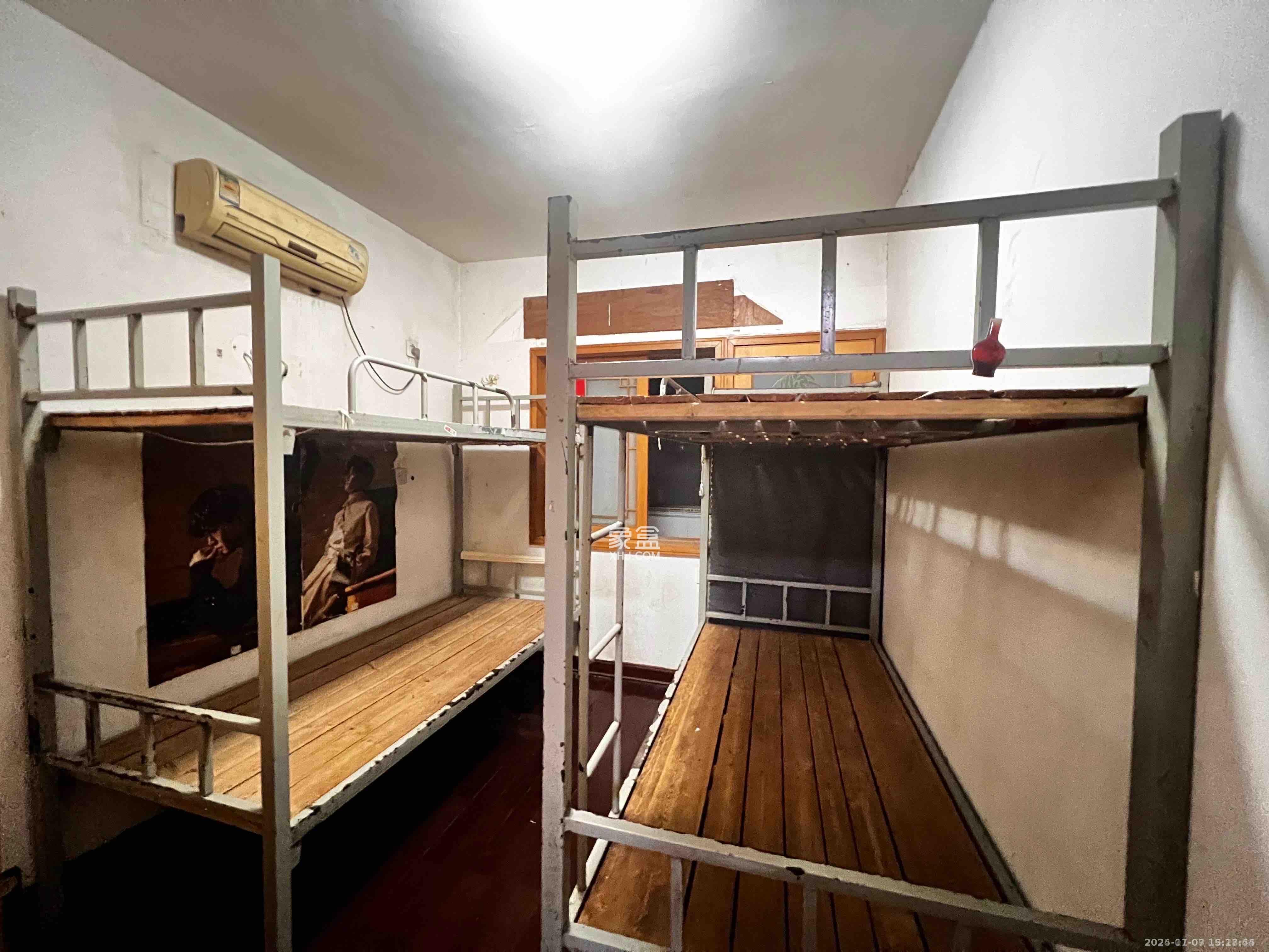 海东青大厦 2室1厅1卫 2400.0元/月 海东青大厦 2室1厅1卫 2400.0元/月室内图