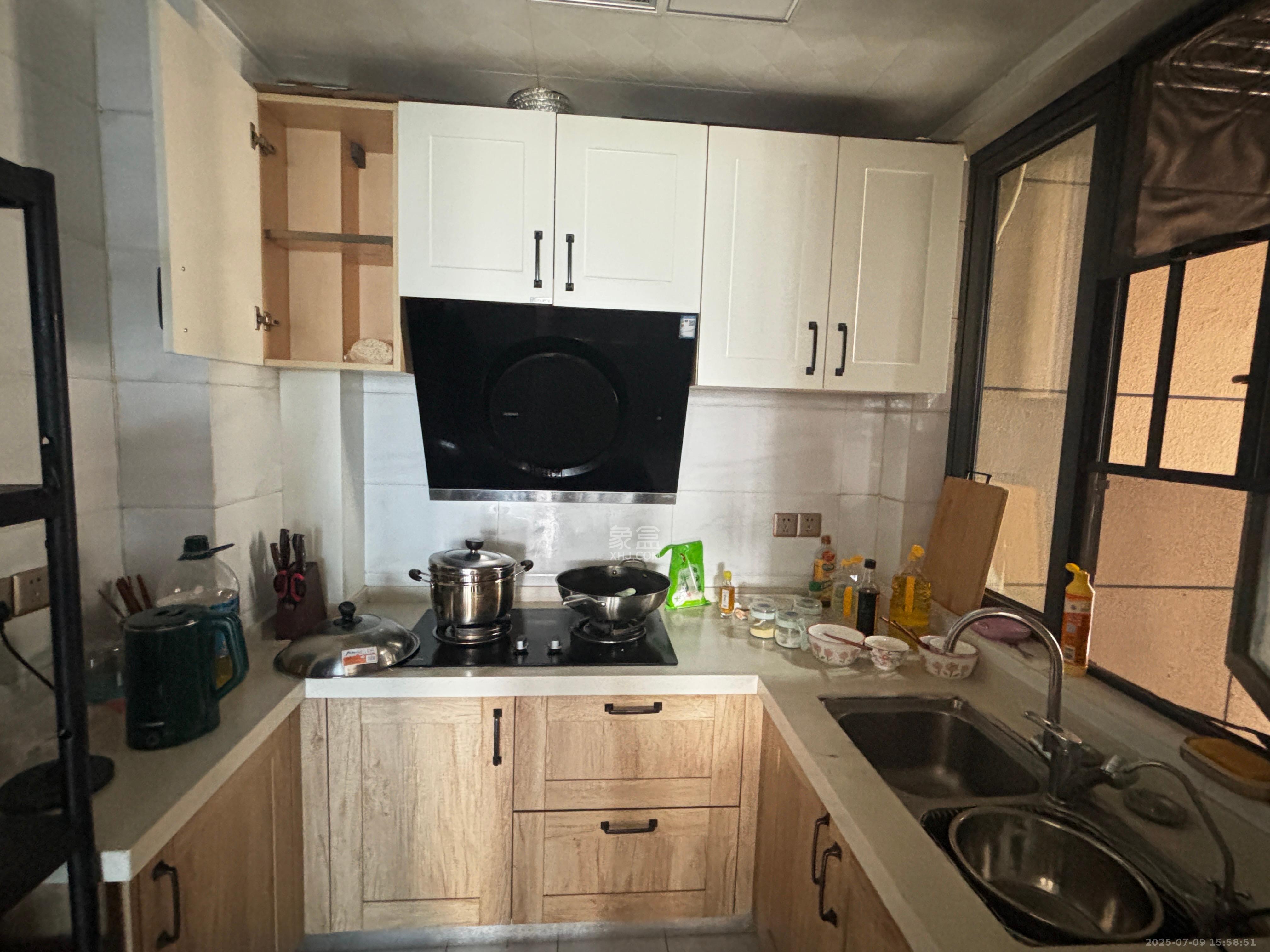 蓝光雍锦阁  1室1厅1卫    800.0元/月 蓝光雍锦阁  1室1厅1卫    800.0元/月室内图