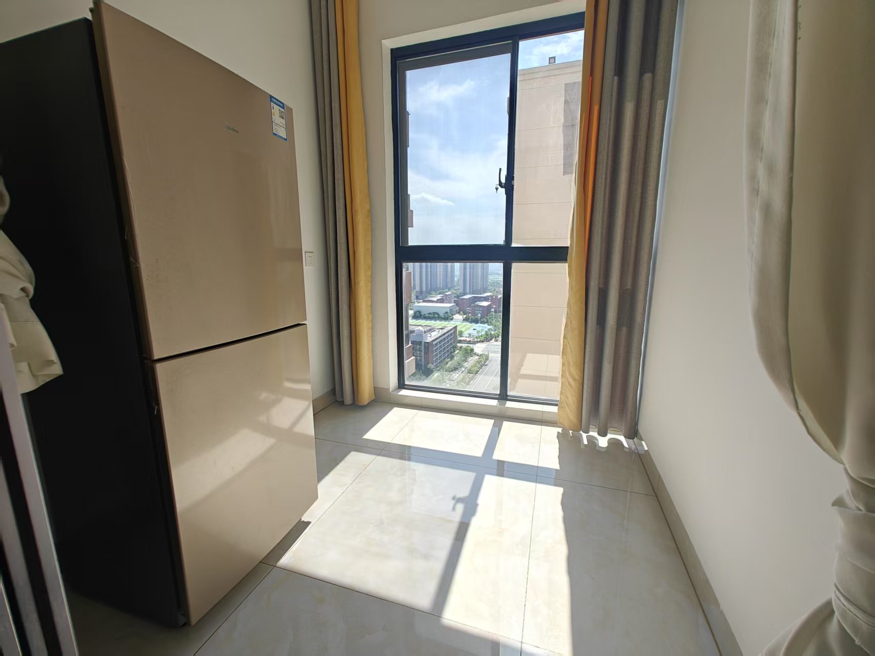 武广国际学苑  3室2厅1卫    72.8万 武广国际学苑  3室2厅1卫    72.8万室内图