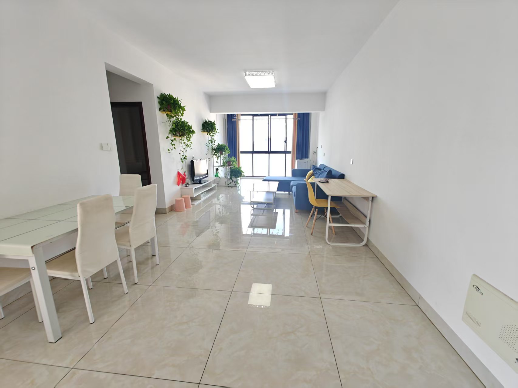 武广国际学苑  3室2厅1卫    72.8万 武广国际学苑  3室2厅1卫    72.8万室内图