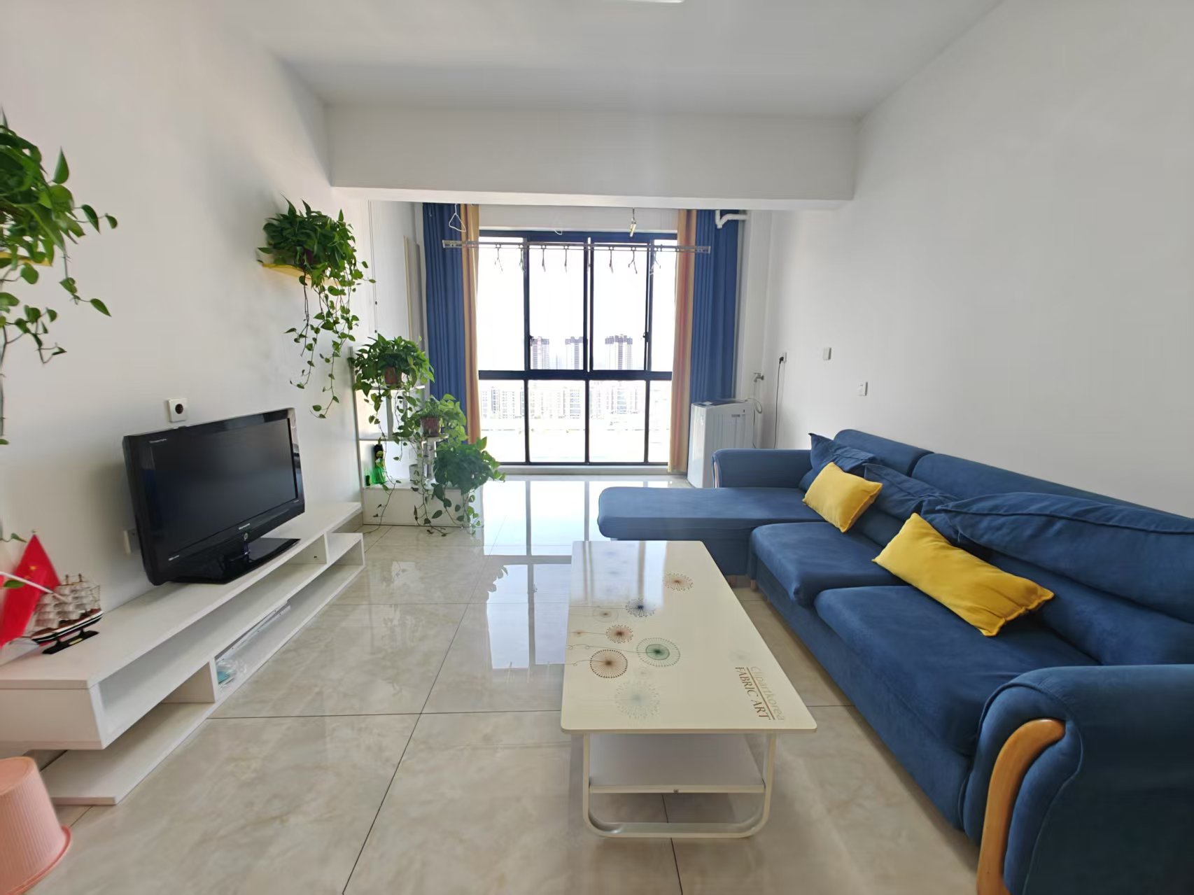 武广国际学苑  3室2厅1卫    72.8万 武广国际学苑  3室2厅1卫    72.8万室内图