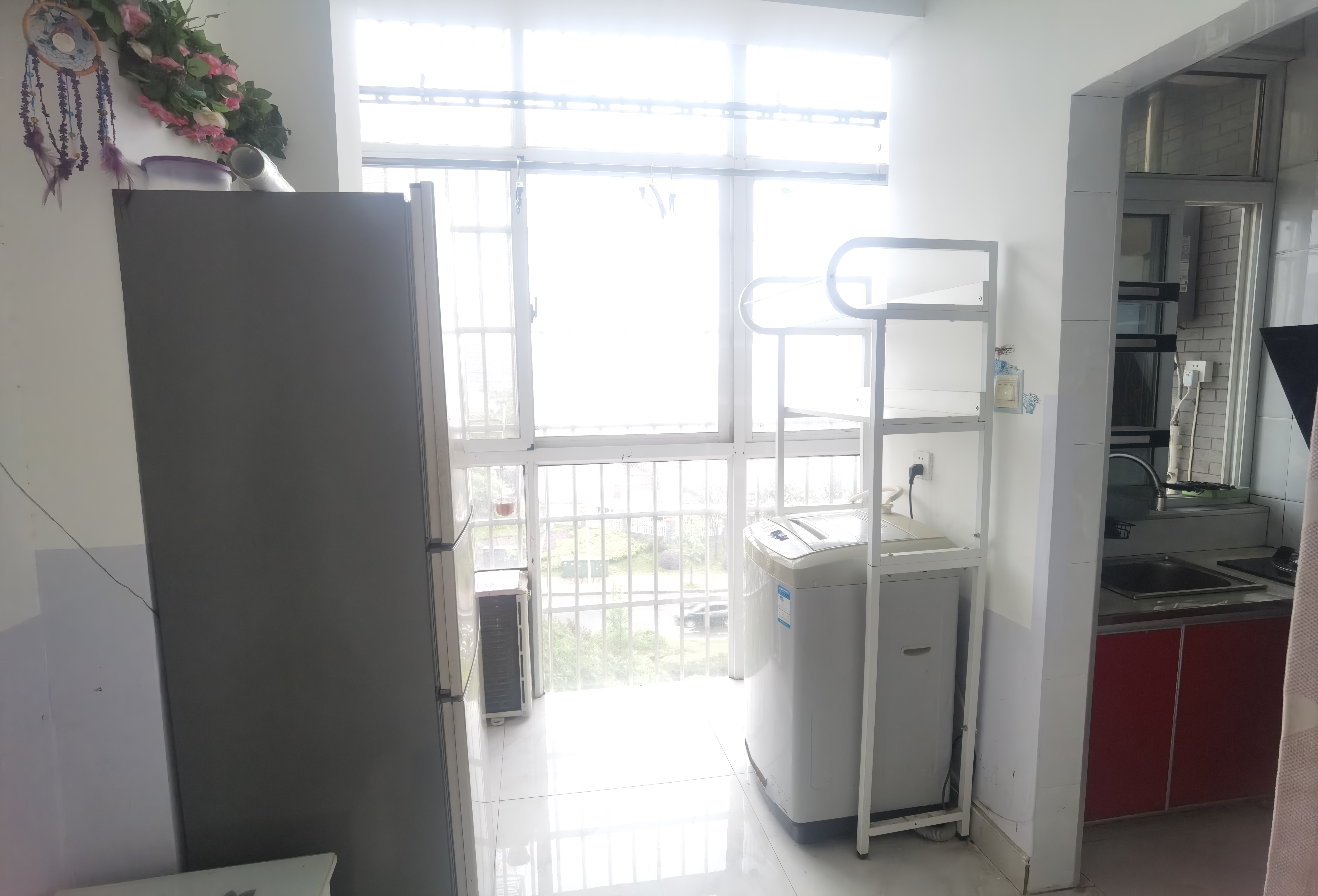 蓝筹公寓1栋  1室1厅1卫    13.0万 蓝筹公寓1栋  1室1厅1卫    13.0万室内图