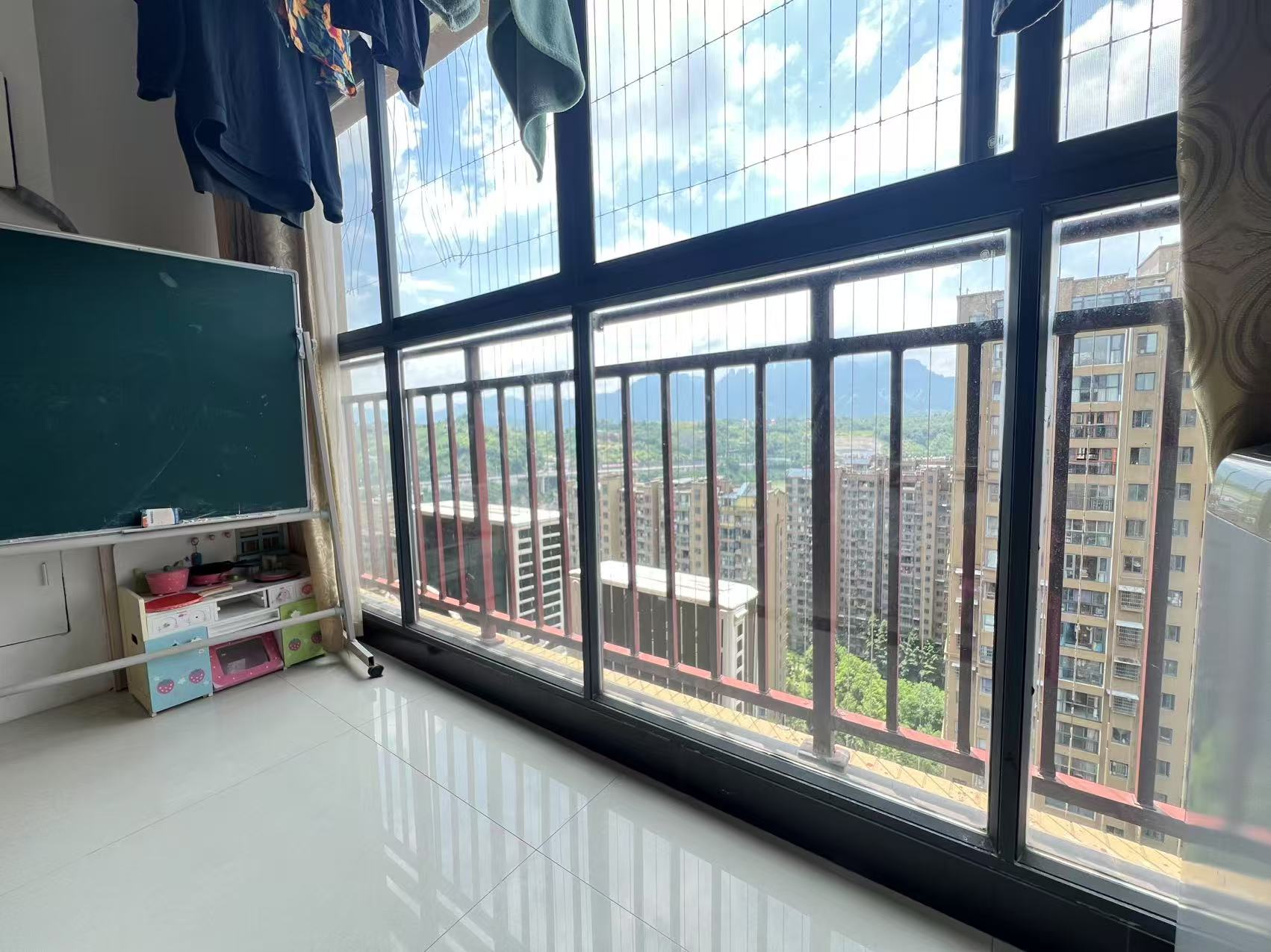 鑫成君泰 2室2厅1卫 1500.0元/月 鑫成君泰 2室2厅1卫 1500.0元/月室内图