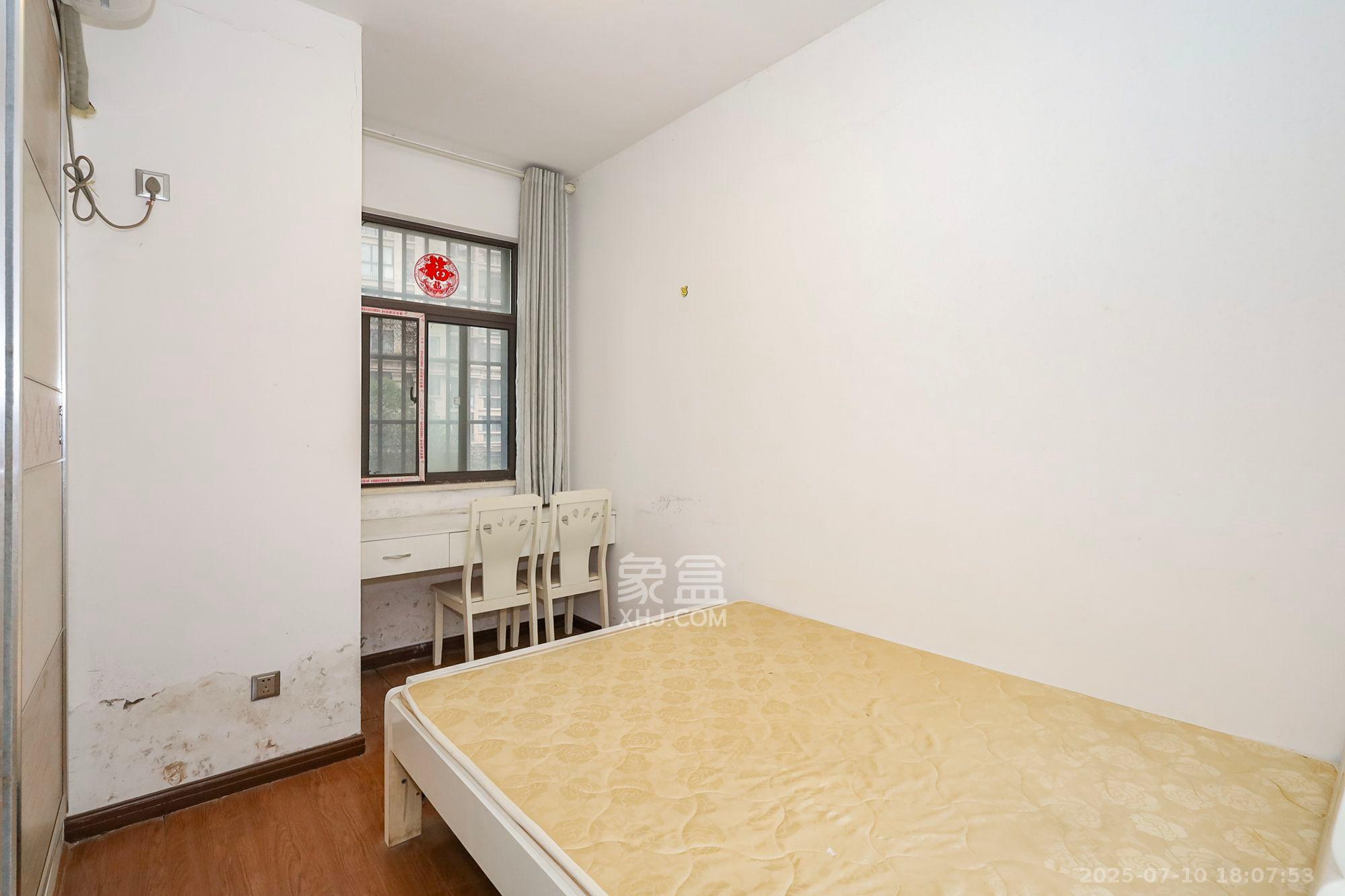 阳光丽城一期 4室2厅2卫 3200.0元/月 阳光丽城一期 4室2厅2卫 3200.0元/月室内图