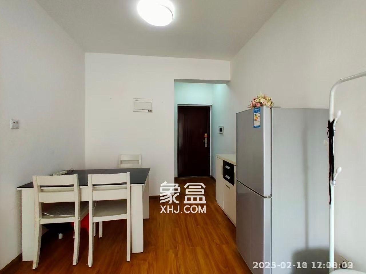钰龙天下一期  2室2厅1卫   1800.00元/月室内图