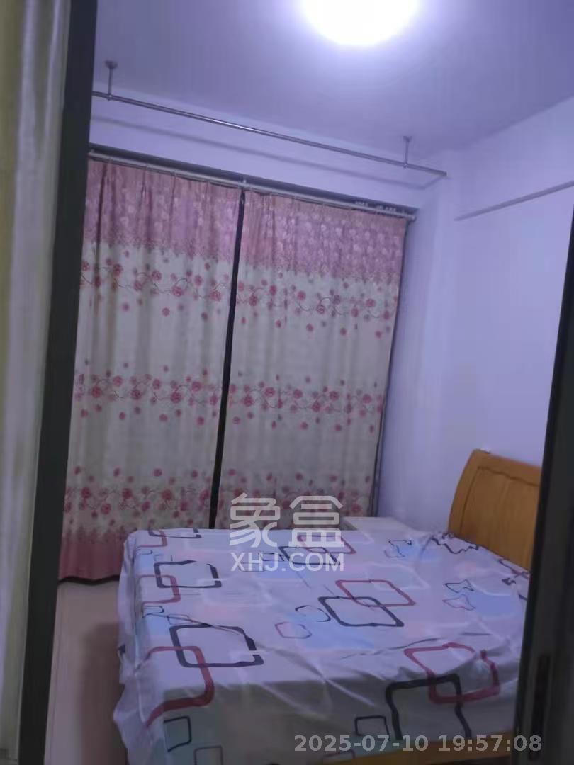 鑫远湘府逸园  2室1厅1卫    1800.0元/月室内图