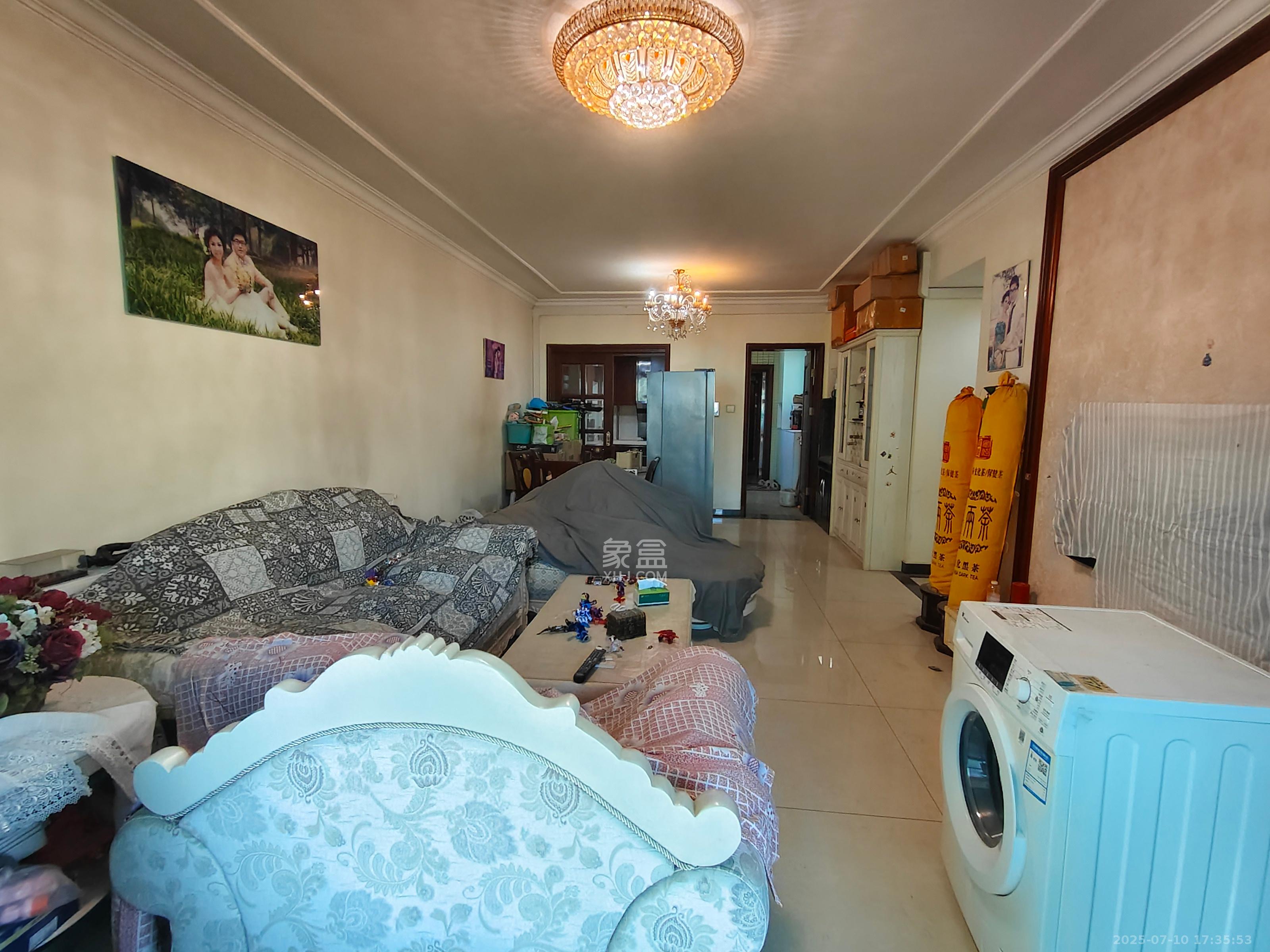 恒大雅苑 3室2厅1卫 2800.0元/月 恒大雅苑 3室2厅1卫 2800.0元/月室内图