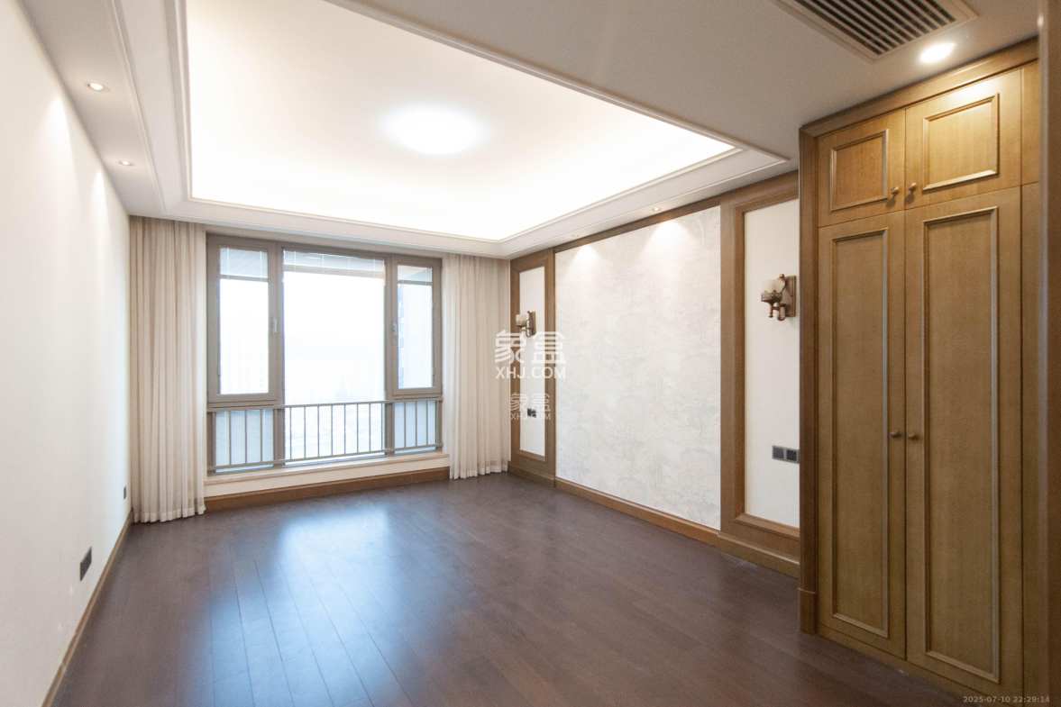 梅溪湖金茂府(金茂广场)(金茂览秀城) 4室2厅3卫 8000.0元/月 梅溪湖金茂府(金茂广场)(金茂览秀城) 4室2厅3卫 8000.0元/月室内图