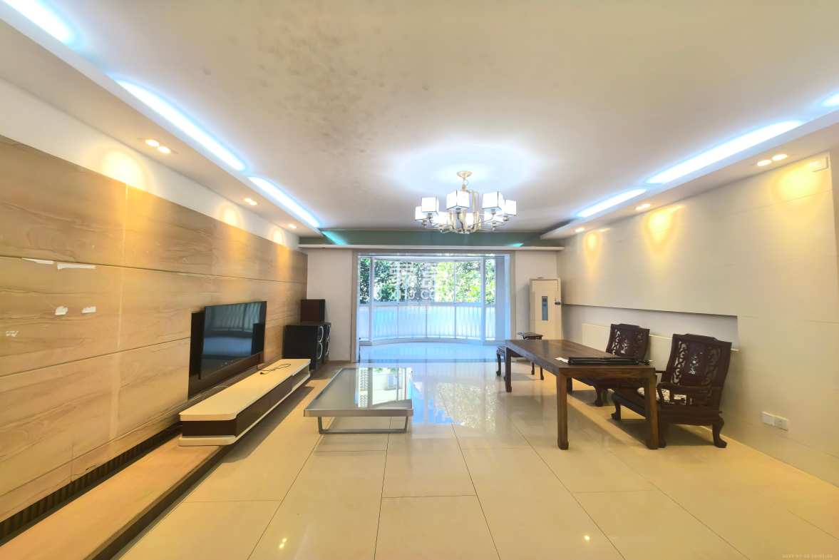 鸿铭中心  4室2厅3卫    5500.0元/月 鸿铭中心  4室2厅3卫    5500.0元/月室内图