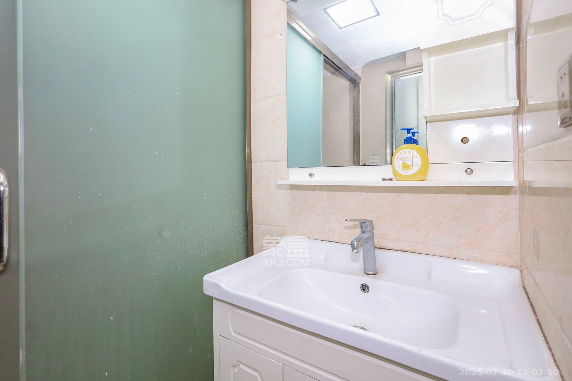 阳光丽城一期 4室2厅2卫 3200.0元/月 阳光丽城一期 4室2厅2卫 3200.0元/月室内图