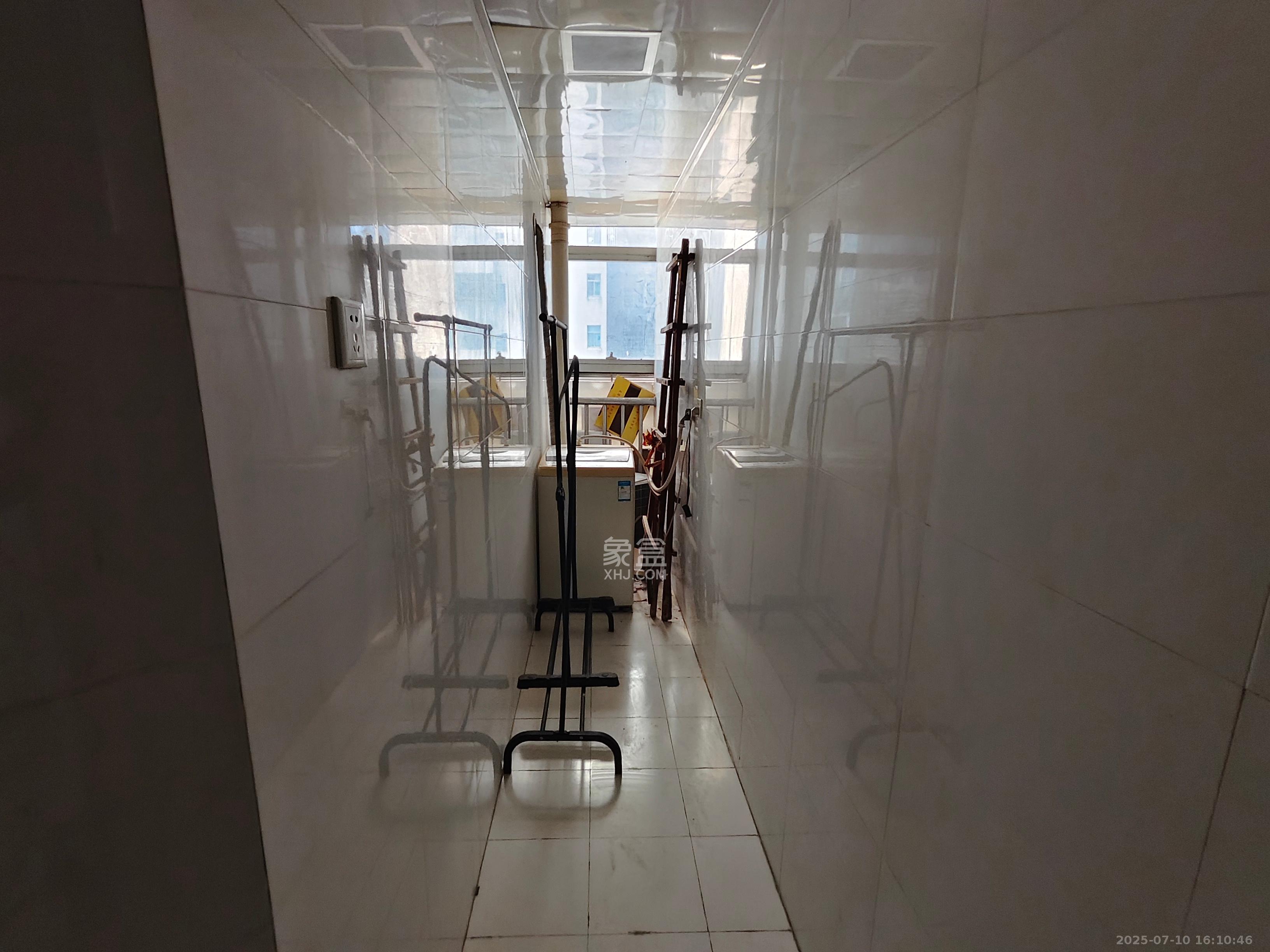 红星国际星城 2室1厅1卫 1800.0元/月 红星国际星城 2室1厅1卫 1800.0元/月室内图