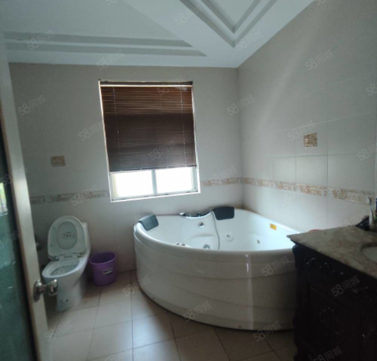 锦绣京江 7室3厅3卫 13000.00元/月 锦绣京江 7室3厅3卫 13000.00元/月室内图